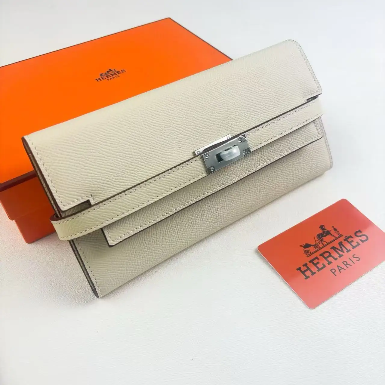 Hermes Kelly Classique To Go wallet