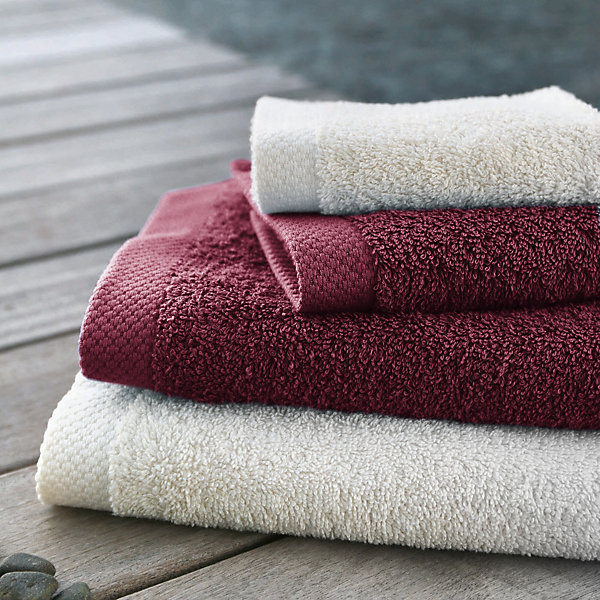 Drap de douche 70x140 cm PURE Bordeaux 550g/m2