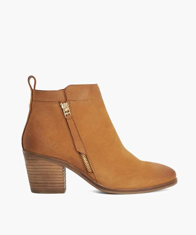 Paicing Tan - Block Heel Side Zip Ankle Boots