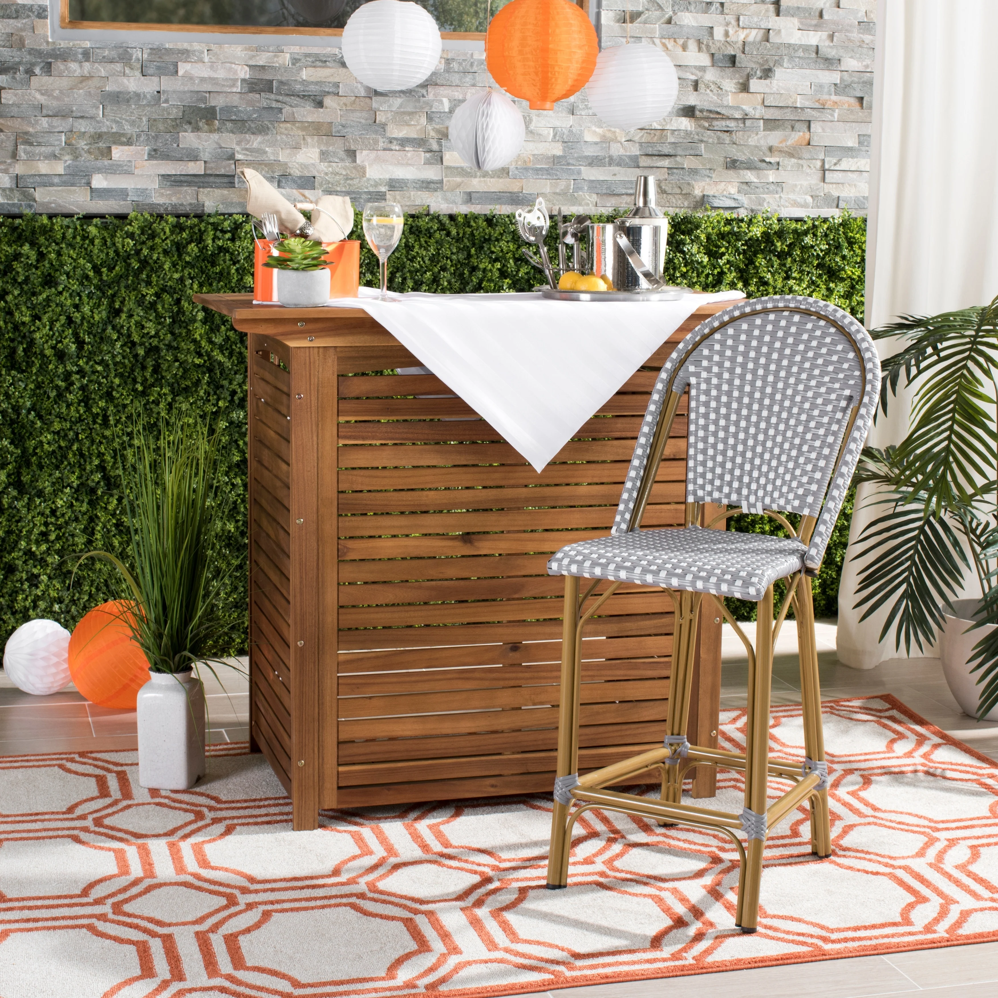 SAFAVIEH Outdoor Abigayle Indoor/Outdoor Bistro Counter Stool - 19Wx23Dx43H