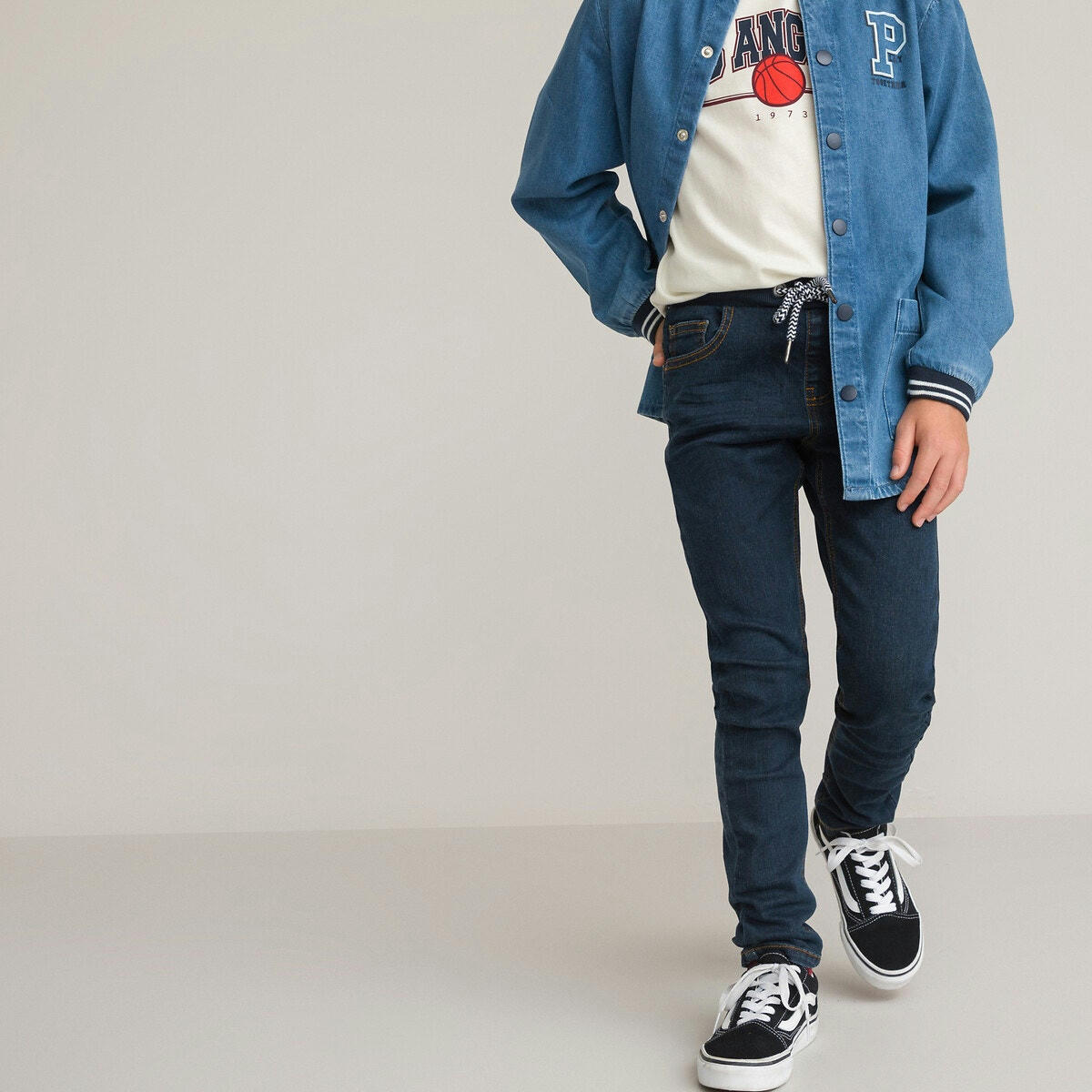 Jean slim à taille élastiquée
