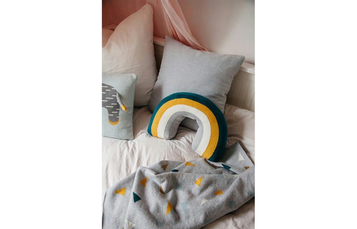 OSKAR - Coussin Arc-en-Ciel en coton vert