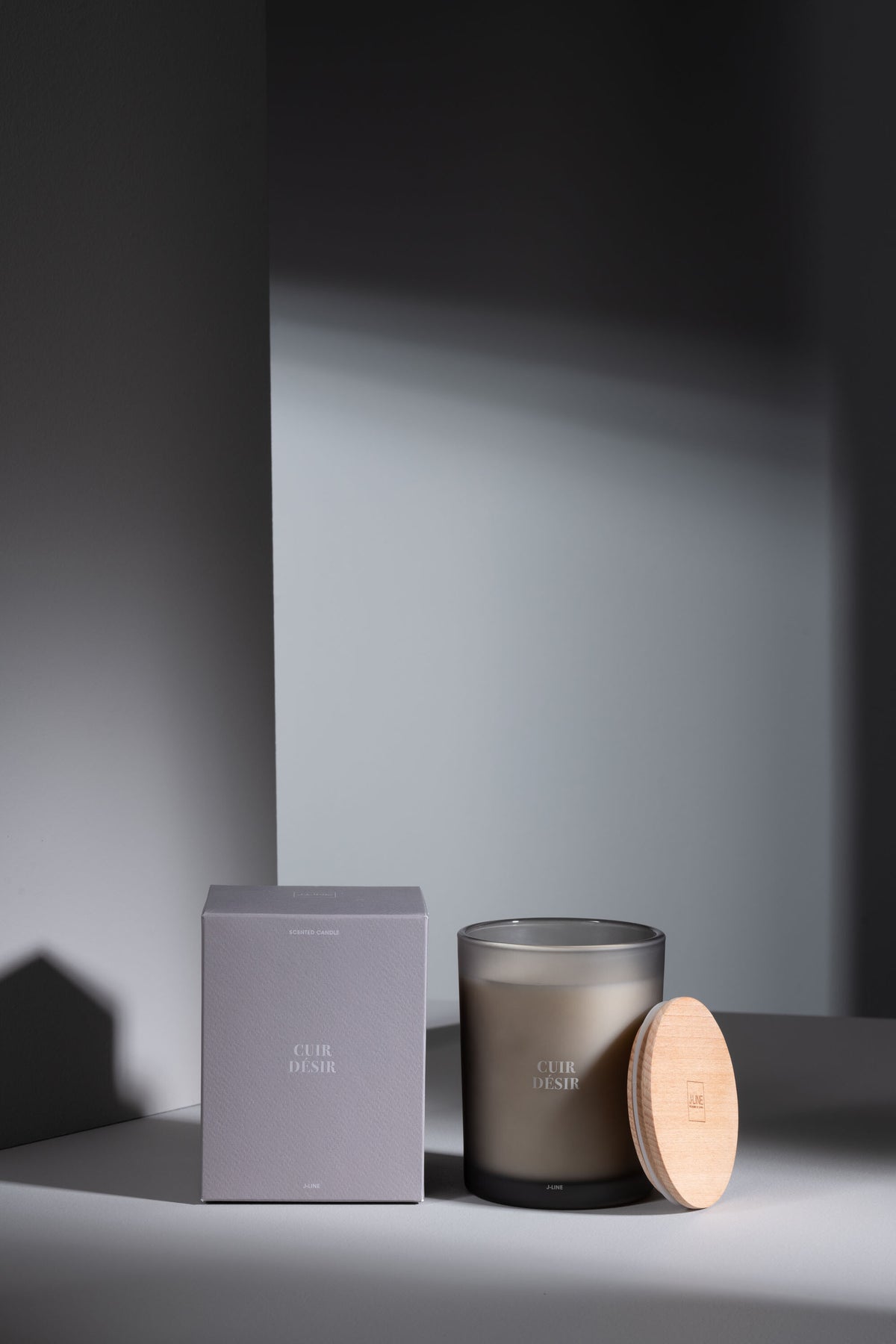 J-Line geurkaars Accords Essentiels - Cuir Désir - glas - bruin - 52U