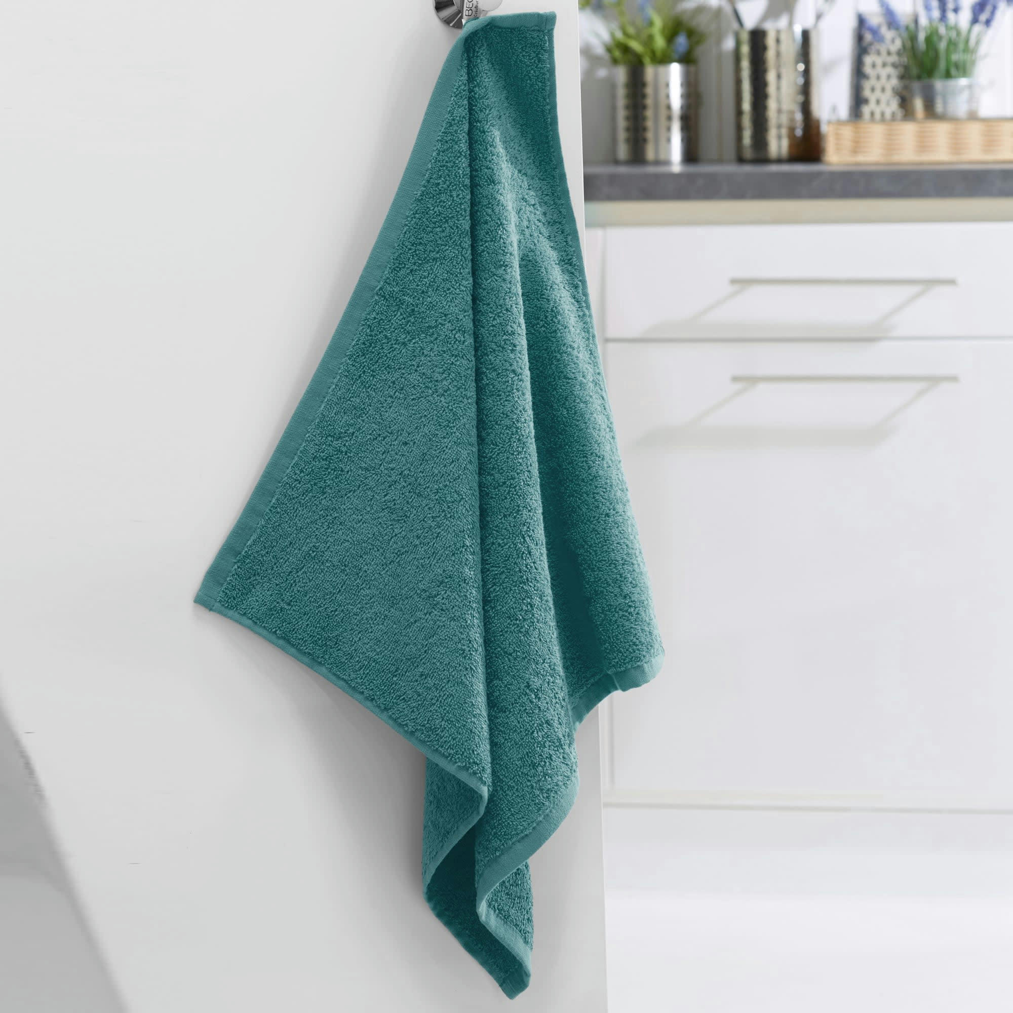 PRATIK - Lot de 2 essuie-mains 50x50 bleu paon en coton
