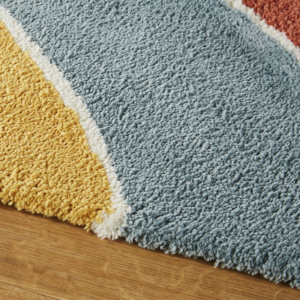 - Tapis tufté arc-en-ciel rouge, jaune, bleu en coton