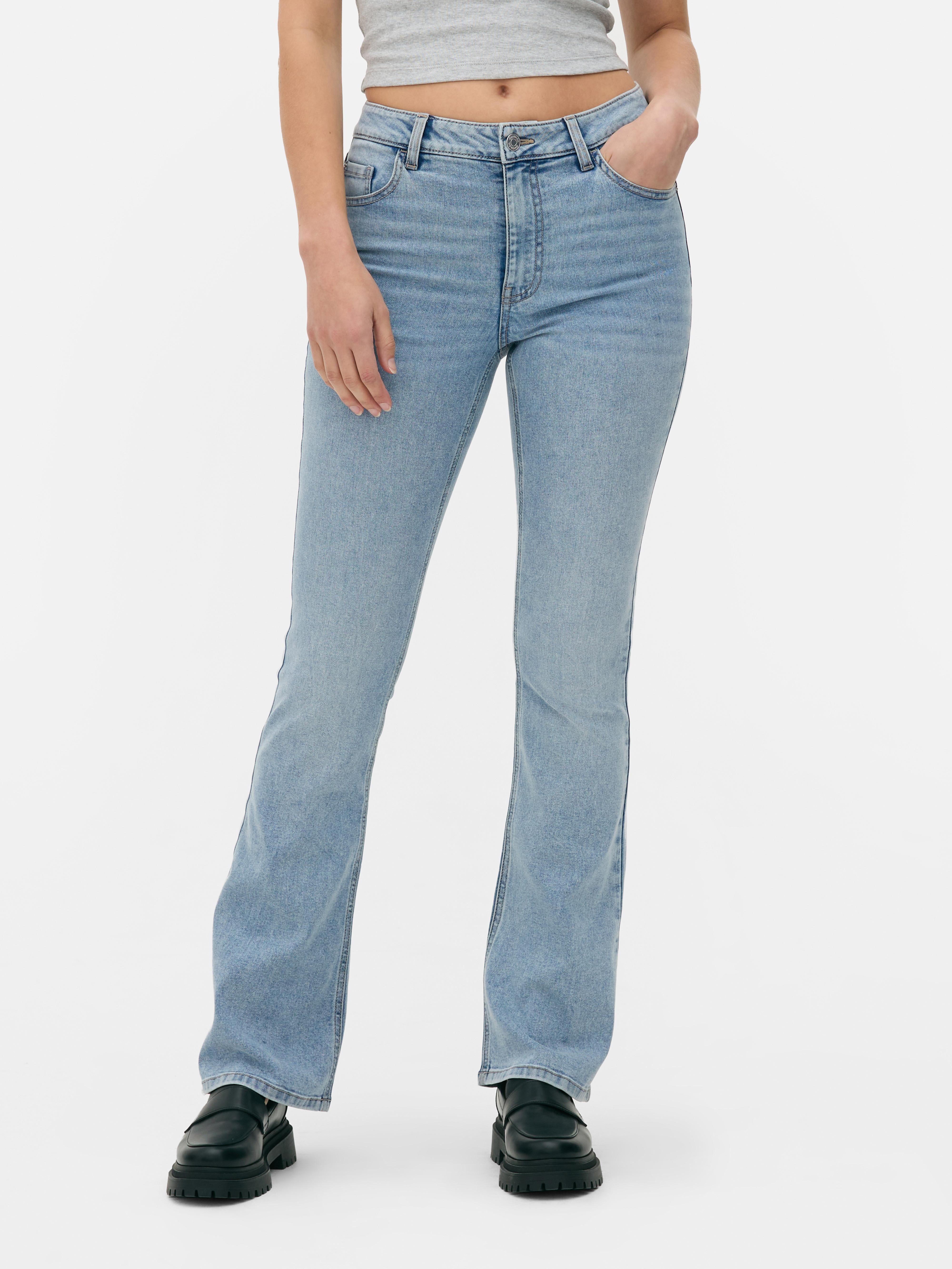MAJOR FIND | Mid-Rise Flared Jeans