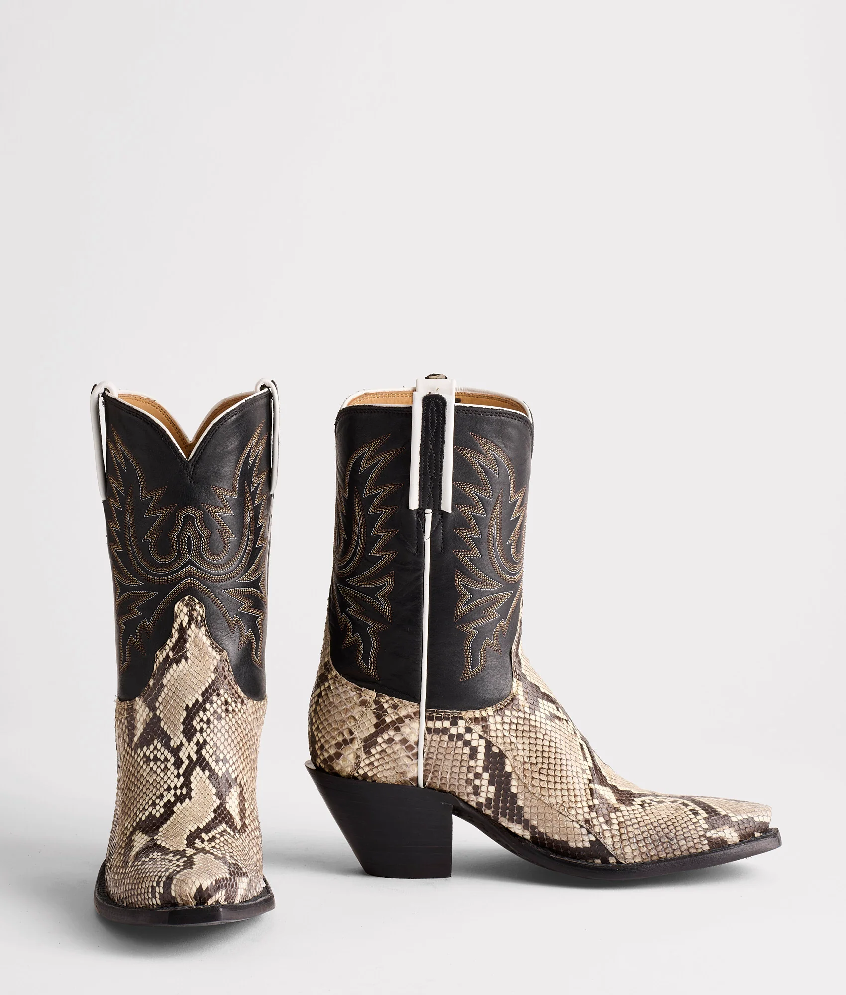 Dale Exotic - Black/White + Black