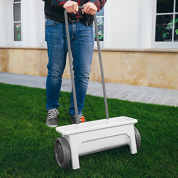Epandeur à engrais ou gazon sur roues - 12 litres - GT GARDEN