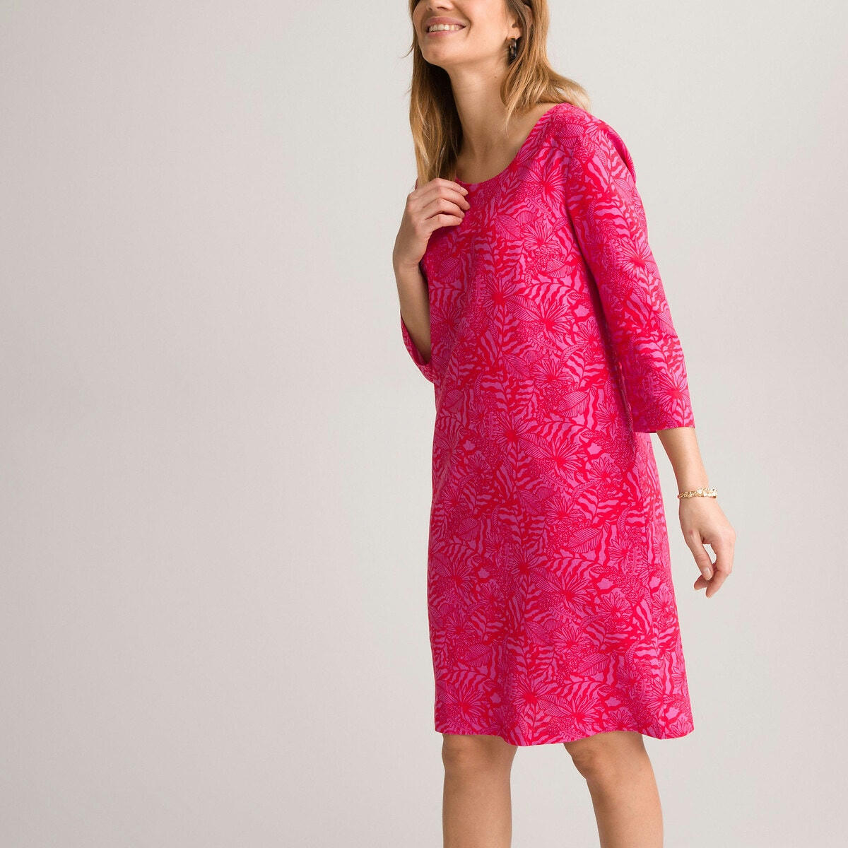 Robe droite, longueur genou, manches 3/4