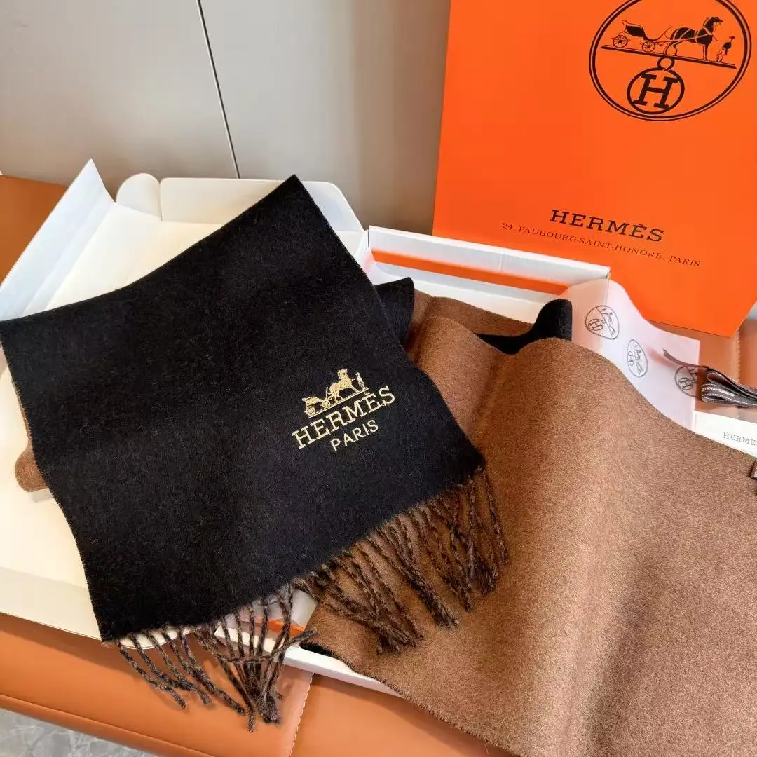 Hermes Double-faced lambswool scarf