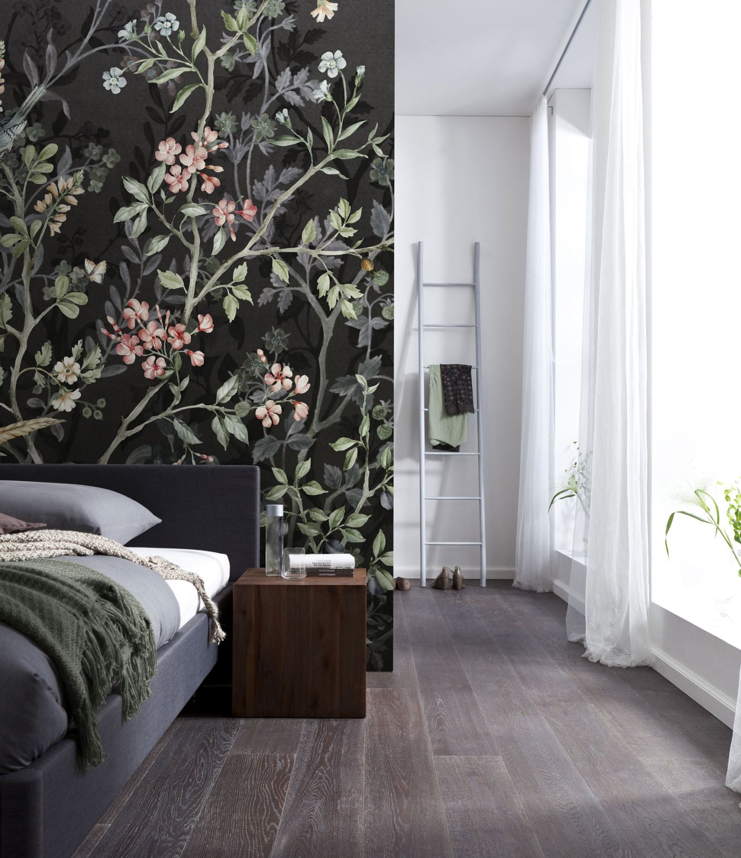 Komar fotobehang bloemen en vogels zwart - 200 x 250 cm - 611177