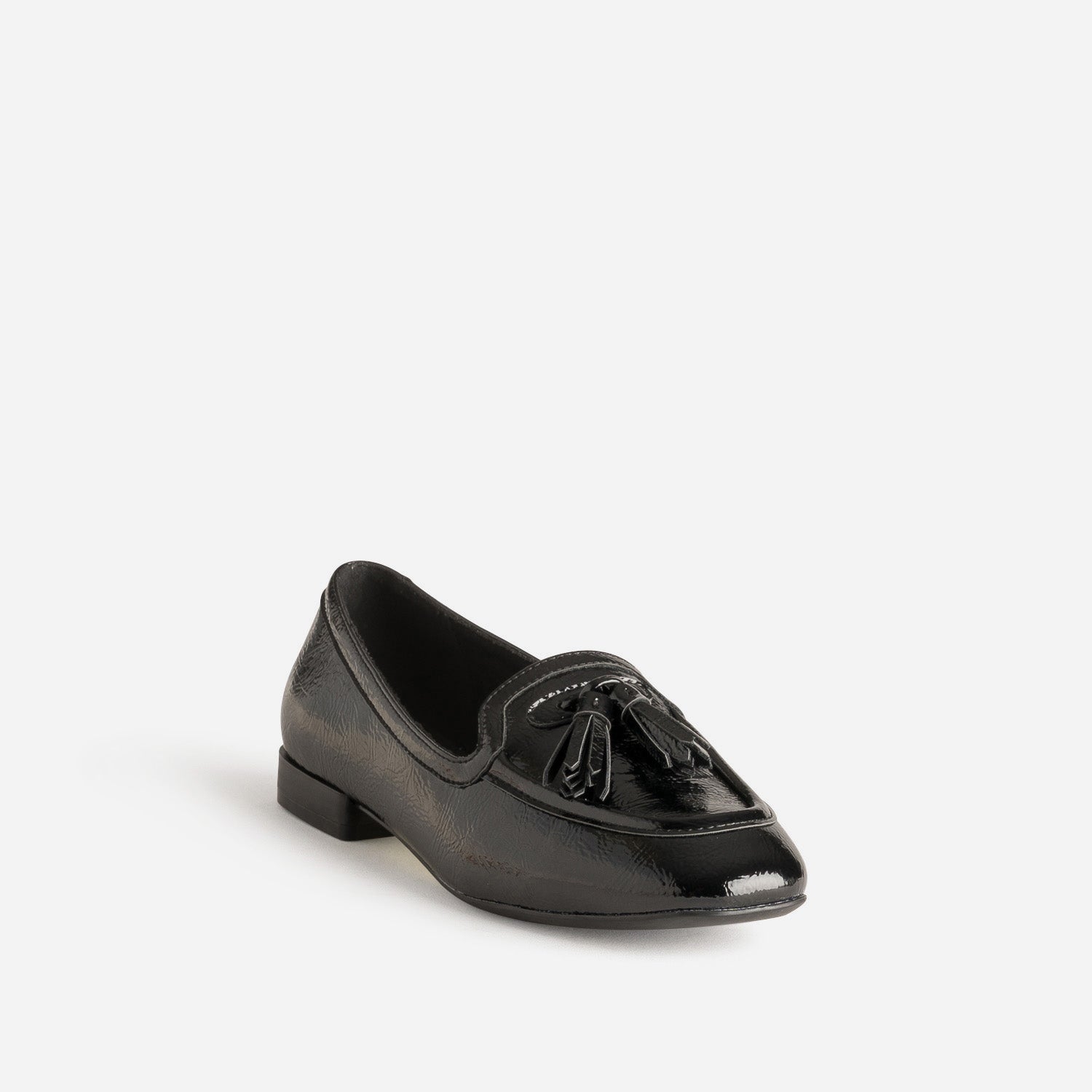 Mocassin noir verni à pampilles