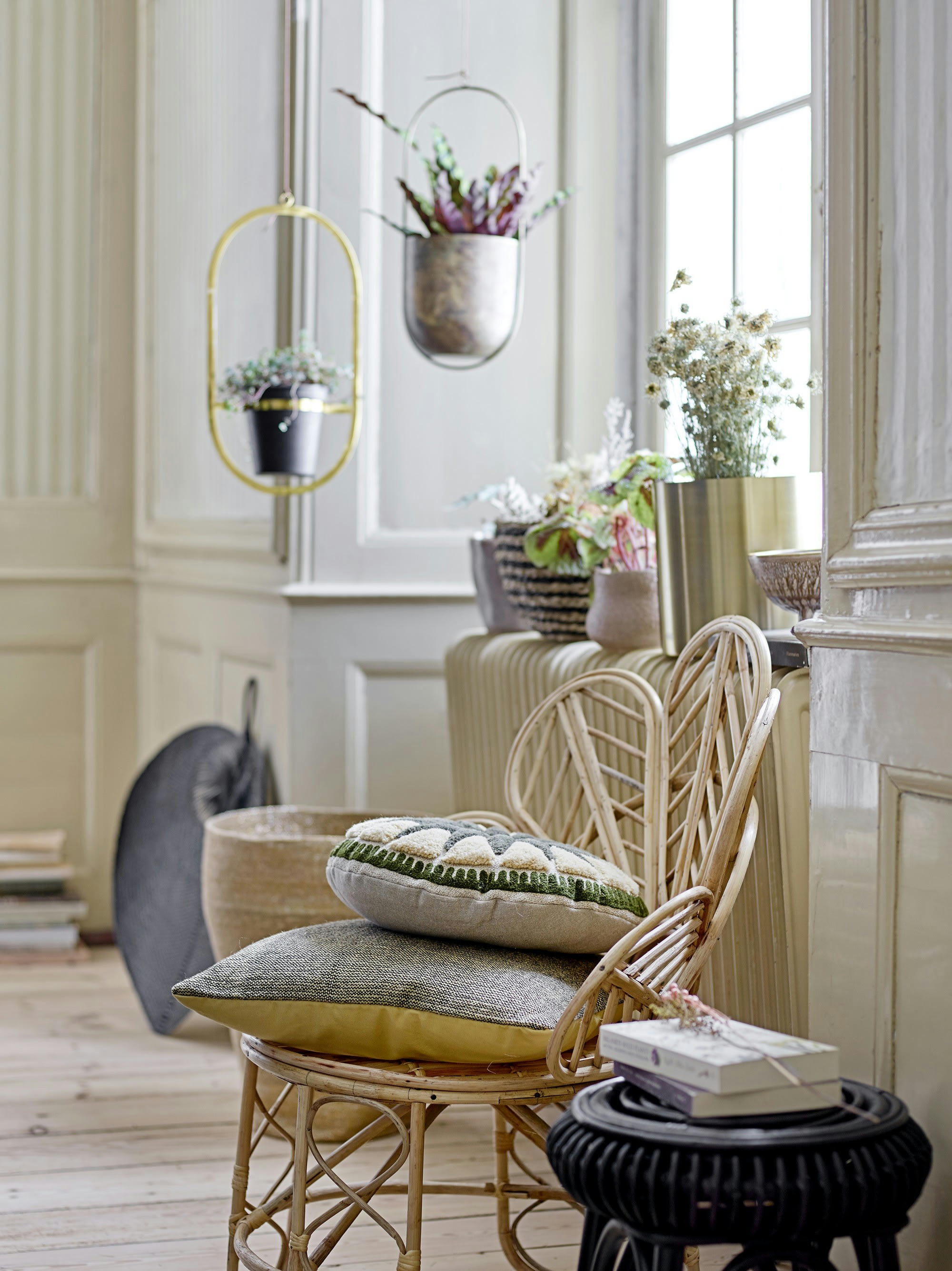 ZETA - Pot de fleurs en métal doré