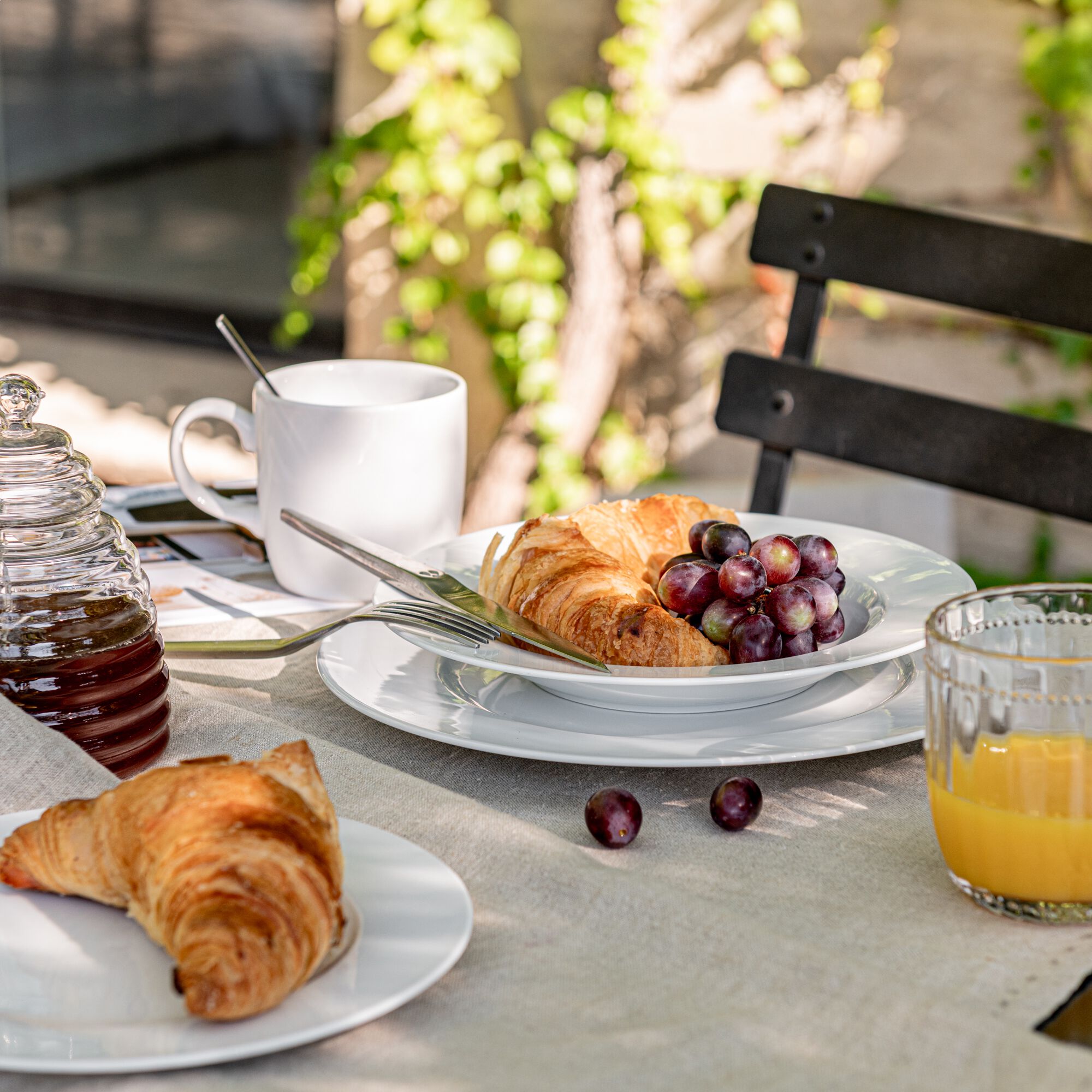 PLUME - Assiette creuse en porcelaine D23cm - blanc