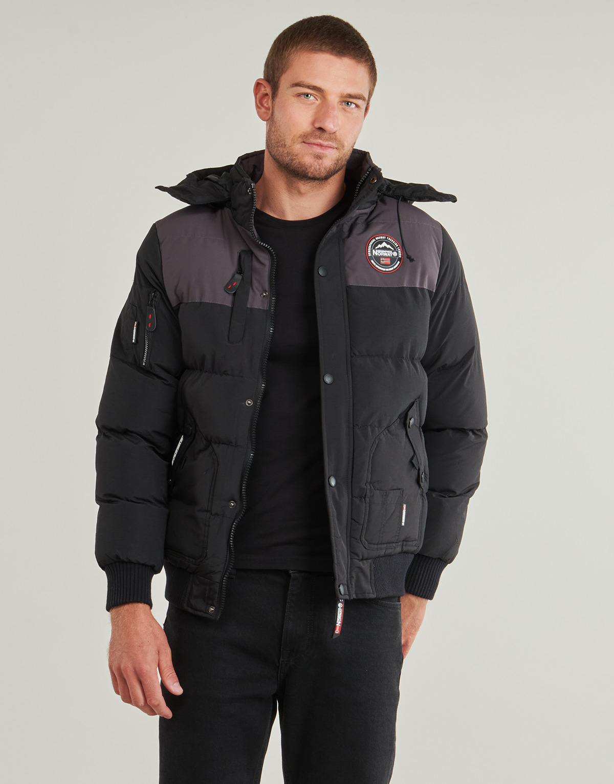 Geographical Norway - VOLVA -  black