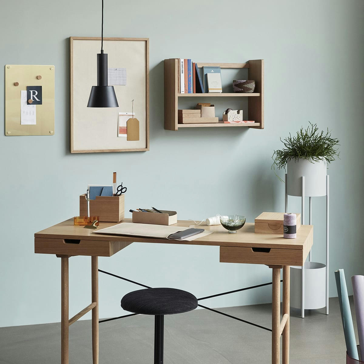 ARCHITECT - Tabouret à roulettes en métal et tissu noir