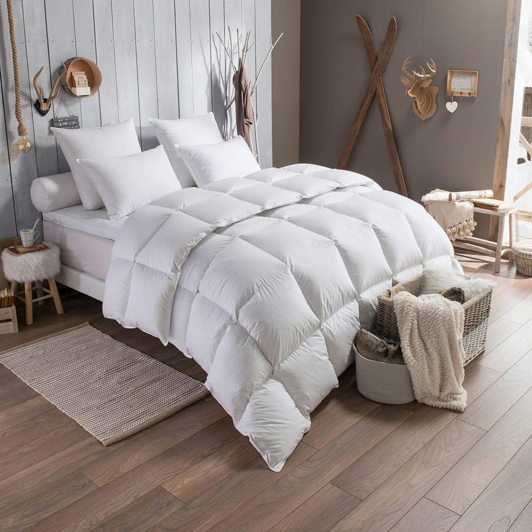 - Couette duvet Tradition CHAUDE - 90% Duvet d'Oie 140x200 cm - DODO