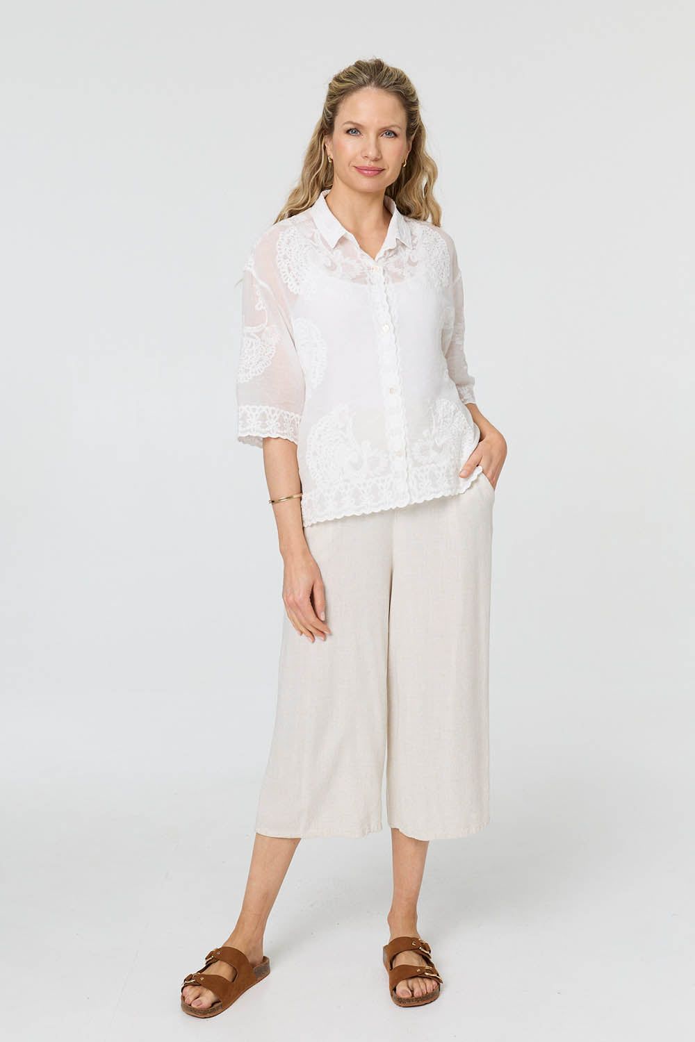 Izabel London Embroidered Trim 3/4 Sleeve Shirt