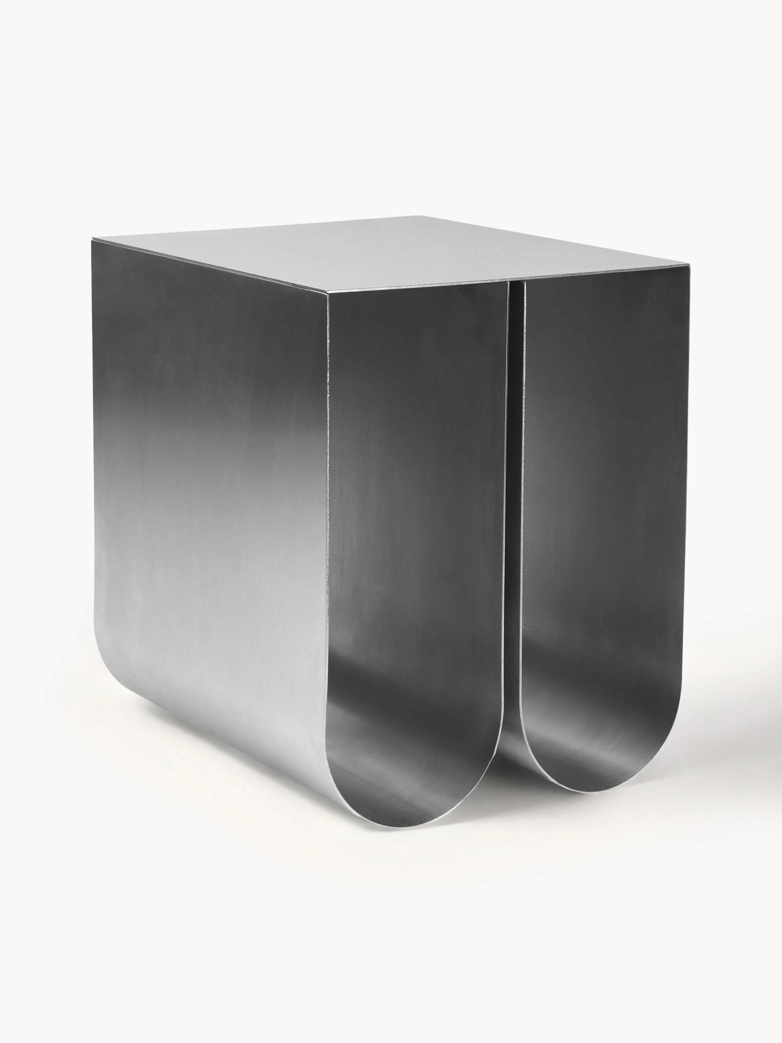 Metall-Beistelltisch Curved
