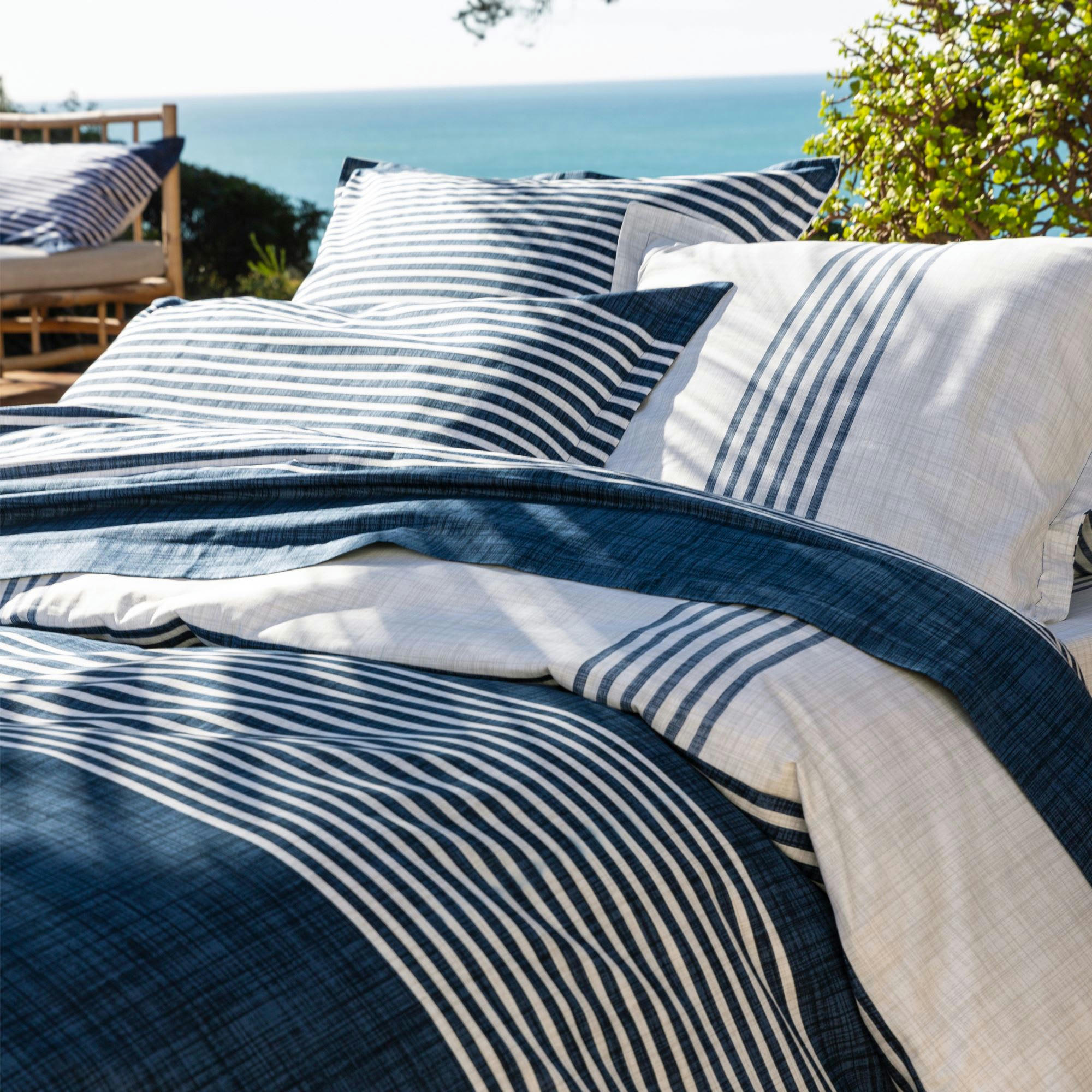 PLONGEON - Housse de couette 200x200 bleu marine en coton