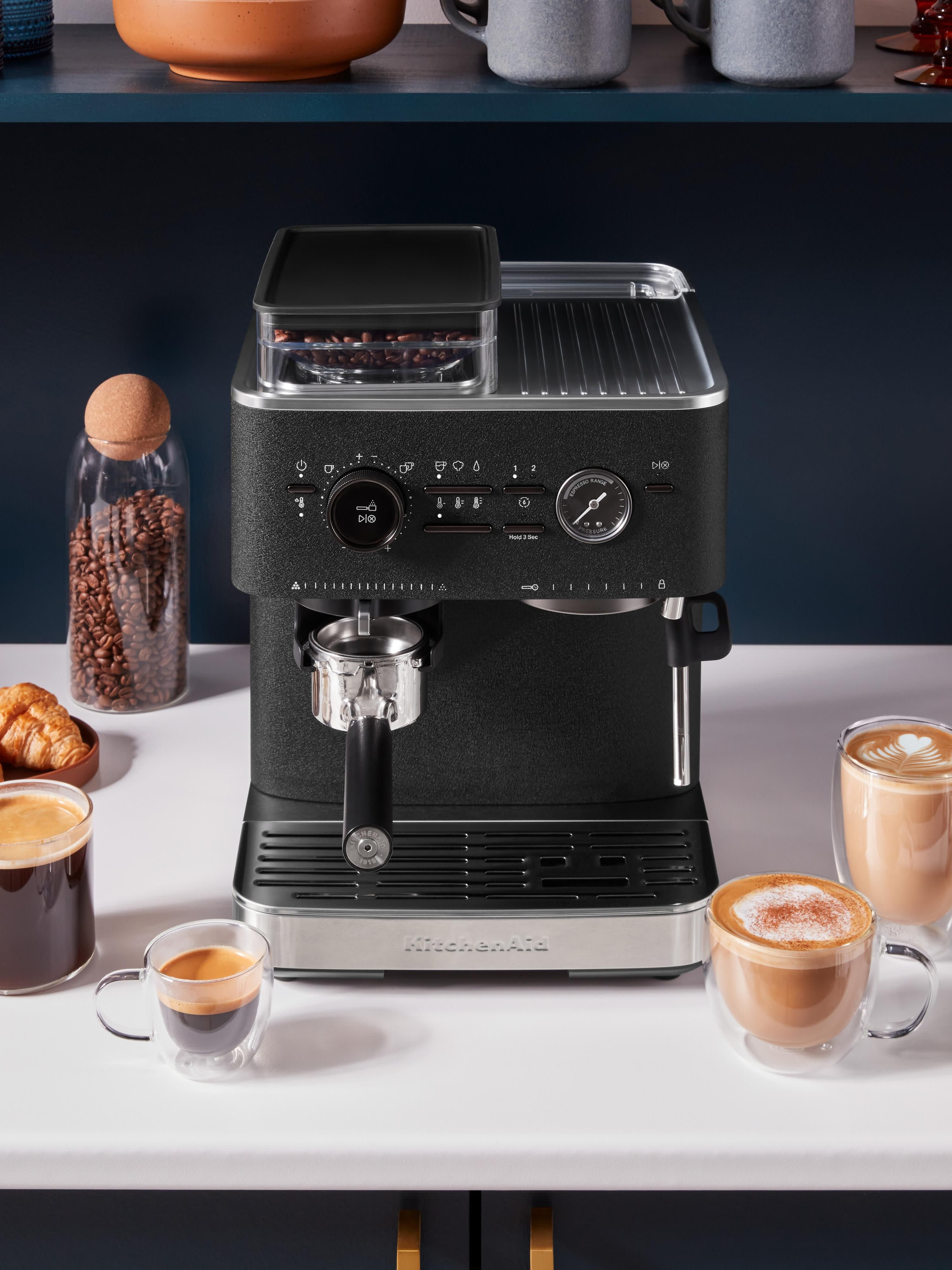 Kaffeemaschine Monochrome mit Siebträger