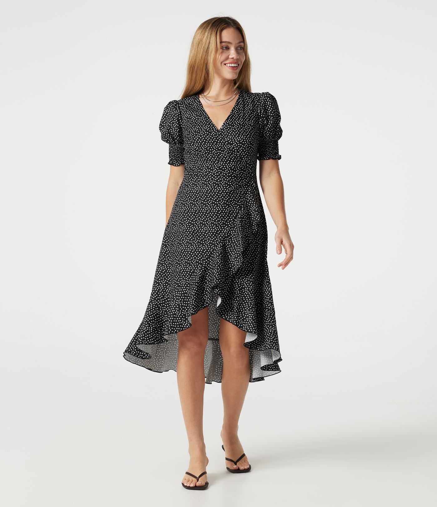 Robe casual midi col V à manches courtes à pois avec ourlet à volants