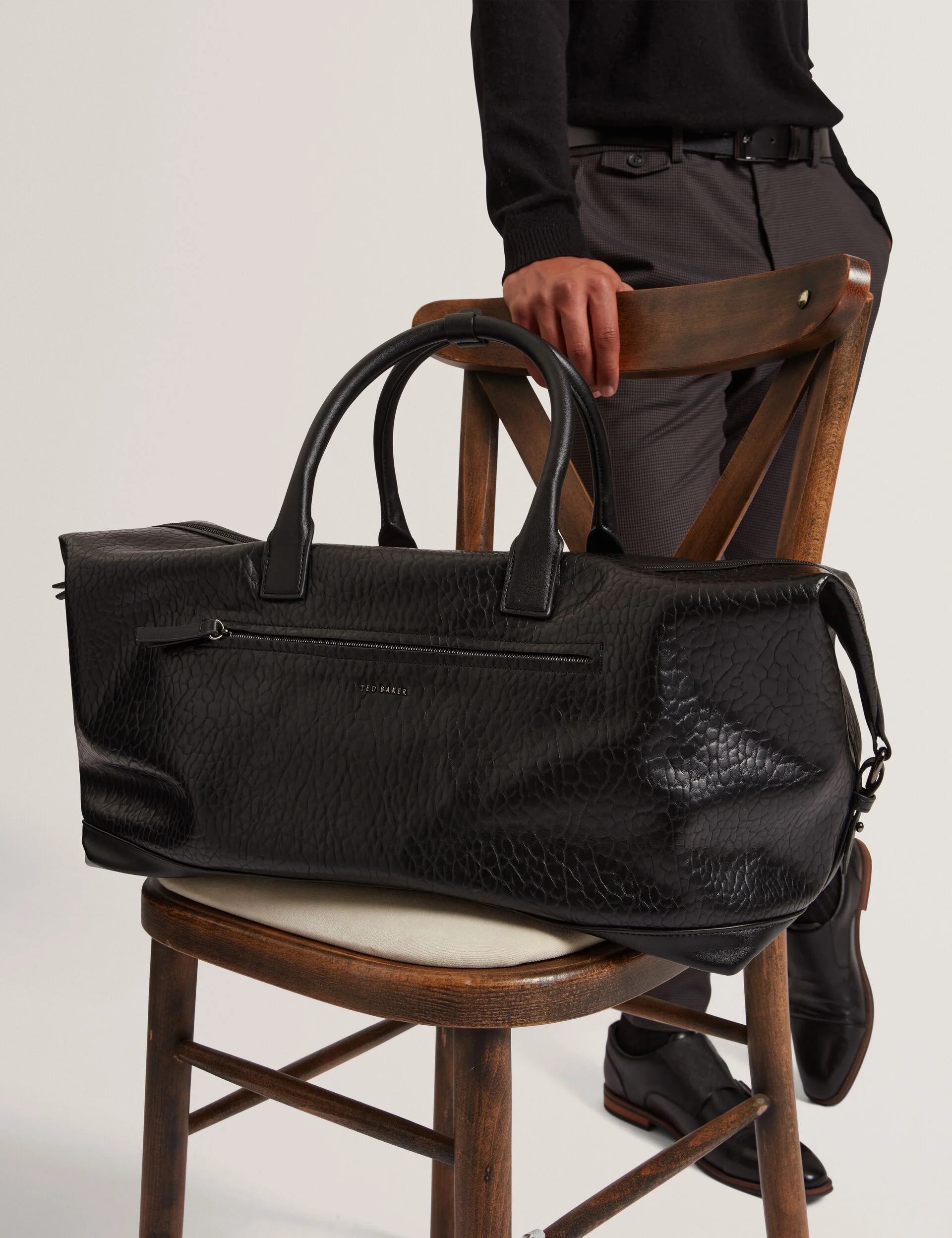 PERSIE | BLACK