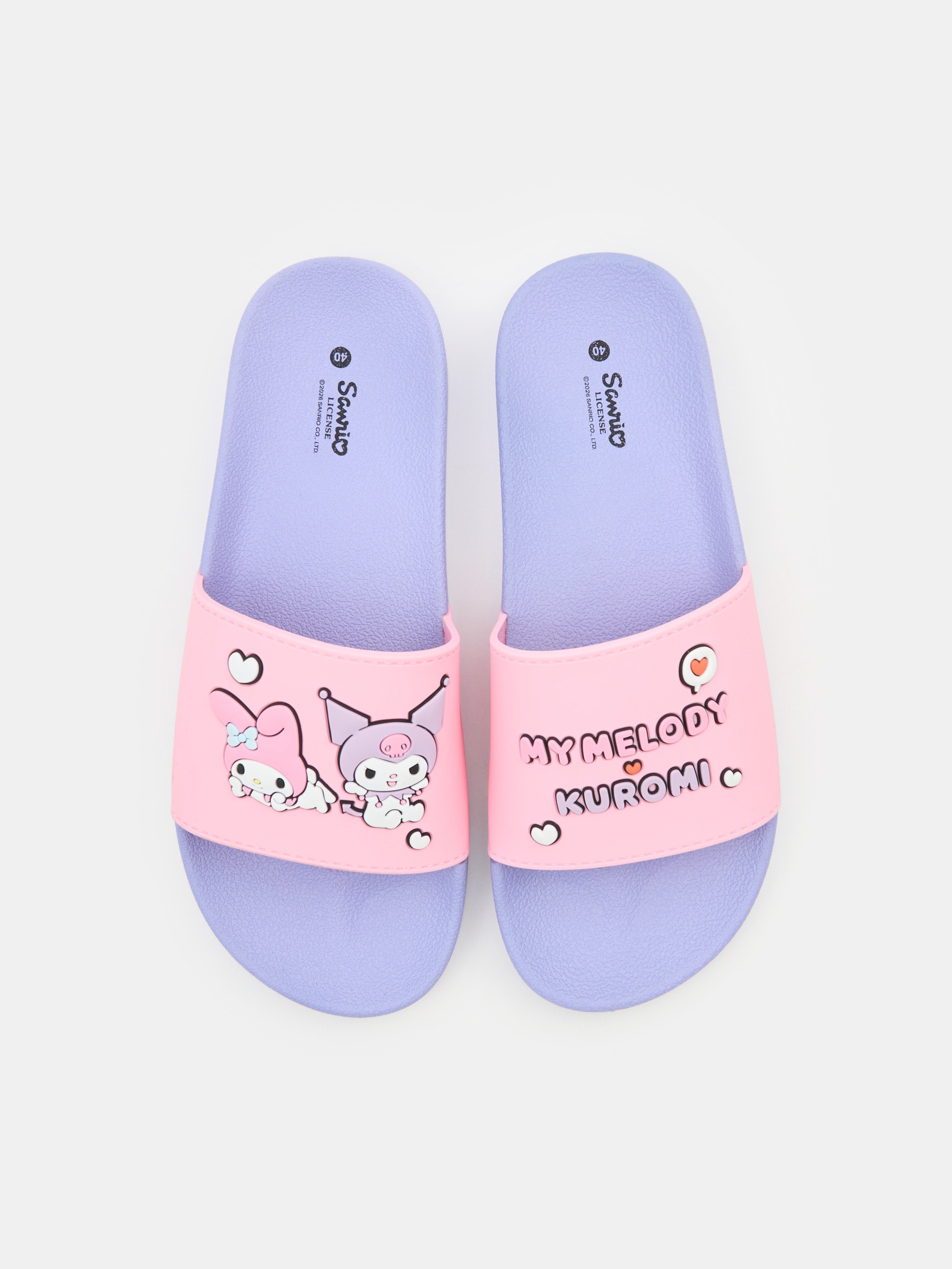 Klapki z aplikacjami 3D Hello Kitty
