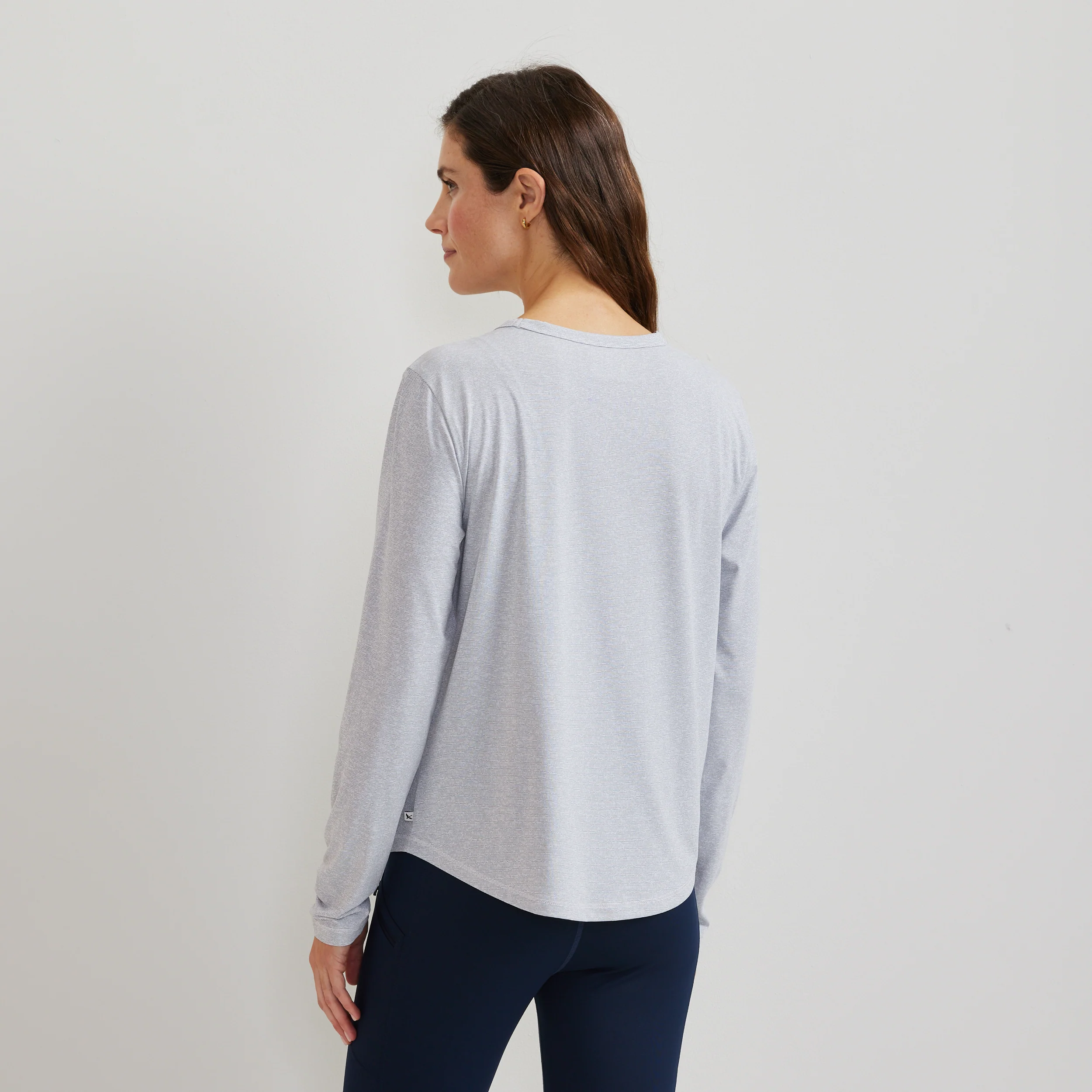 Women's Trek Light Hike Long-Sleeve Crewneck T-Shirt
