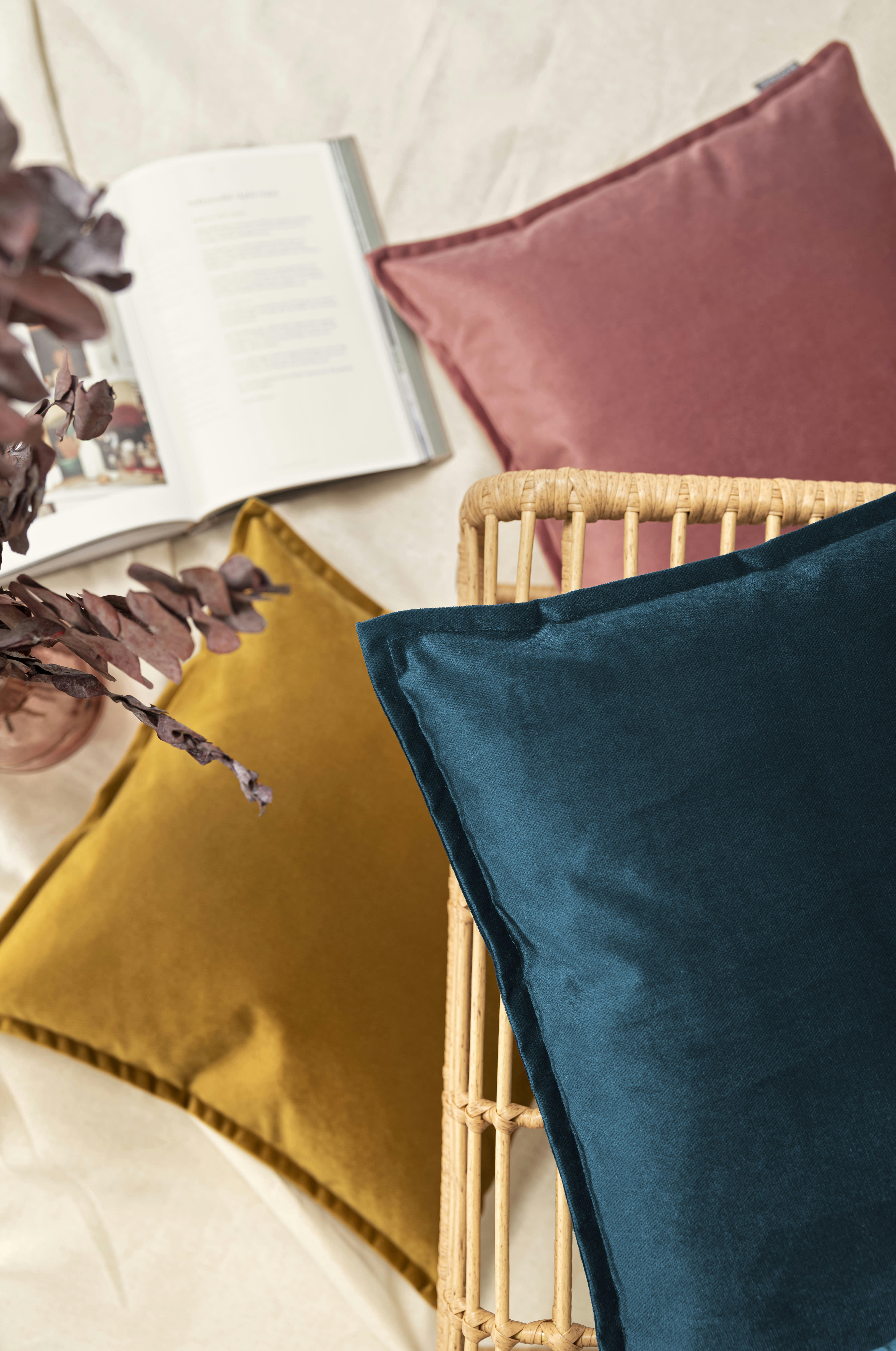 MARLA - Housses de coussin velours avec volant piqué bleu  45x45-Lot de 2