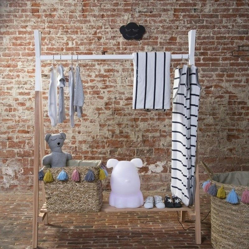 - Portant à vêtements enfant Tipi