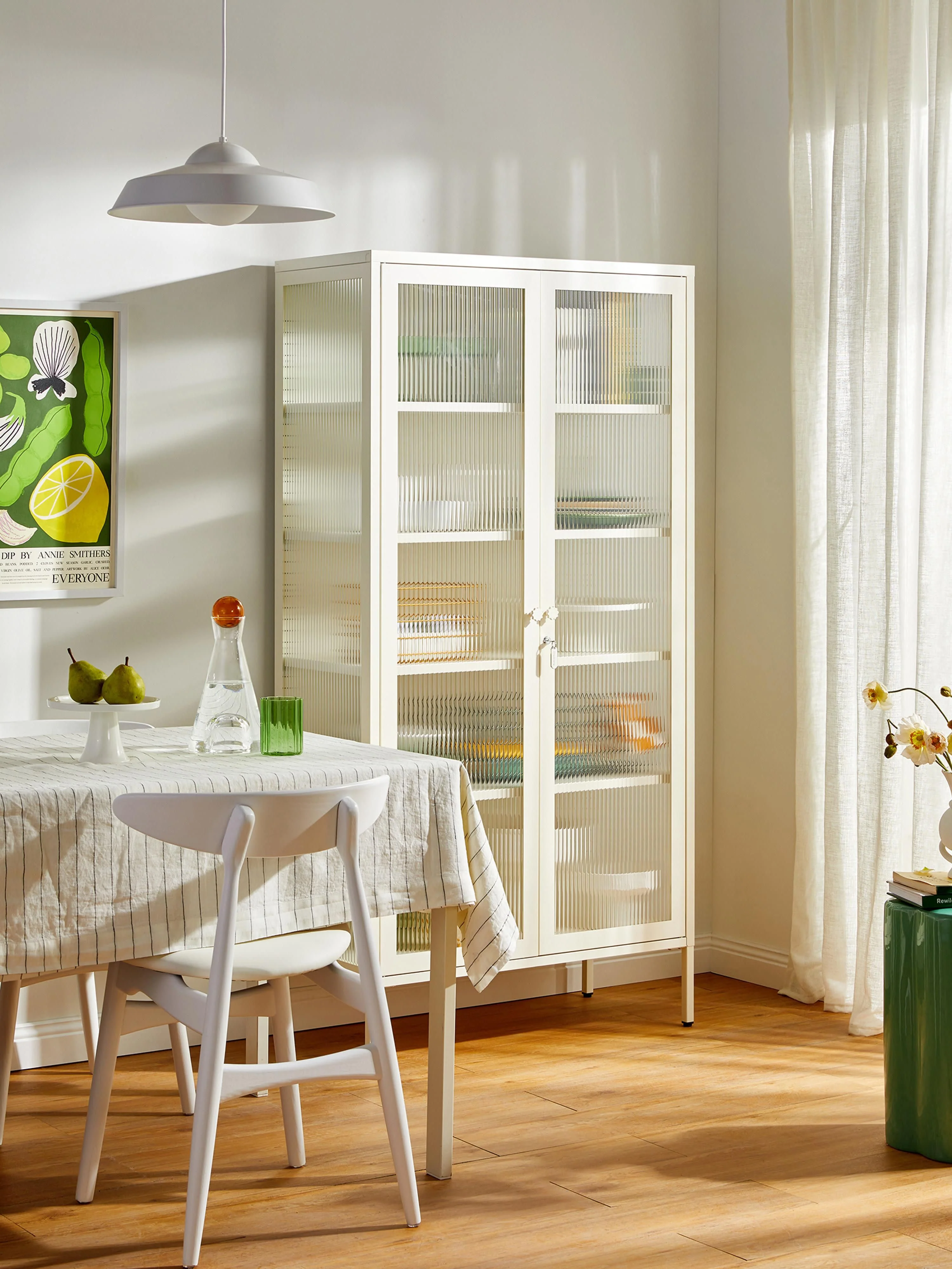 Metall-Vitrine The Collector mit geriffeltem Glas