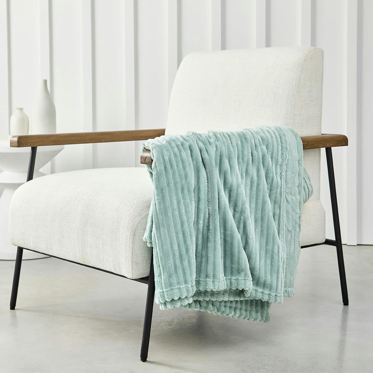 ESSENTIAL - Plaid cotelé uni en Polyester Vert 150X200 cm