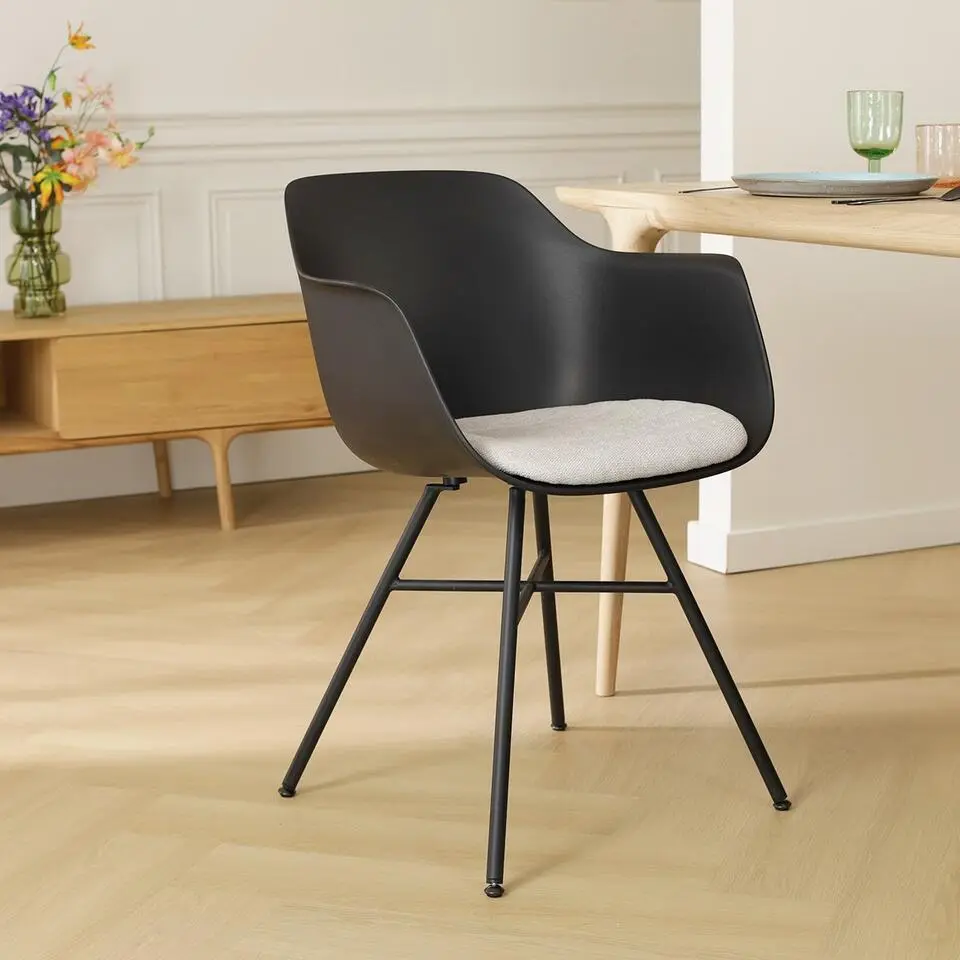 Nolon Noa-Liz Eetkamerstoel Zwart - Beige Kussen - Zwarte Poten