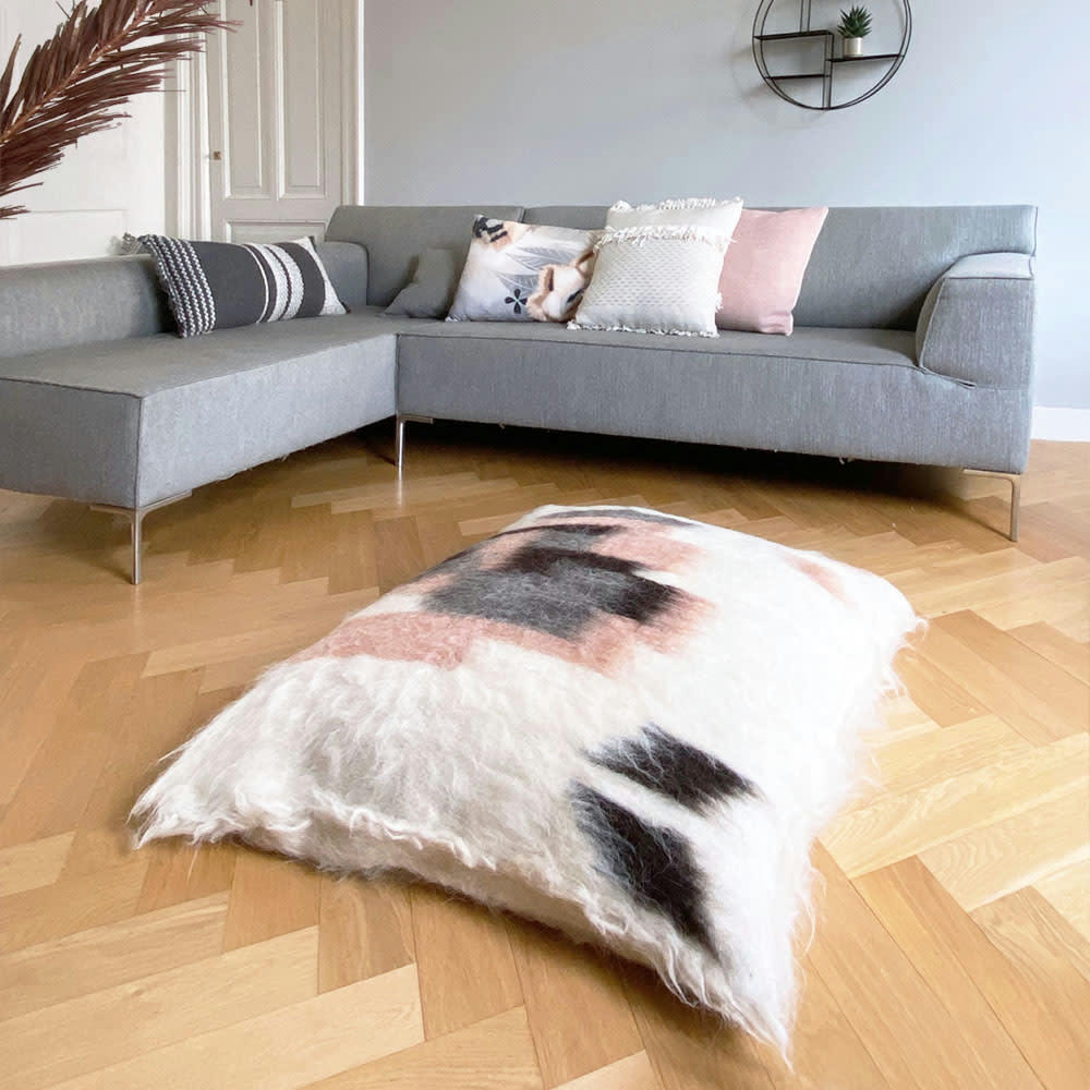 WOOL HANDWOVEN - Coussin de sol 100% laine rose 90x90