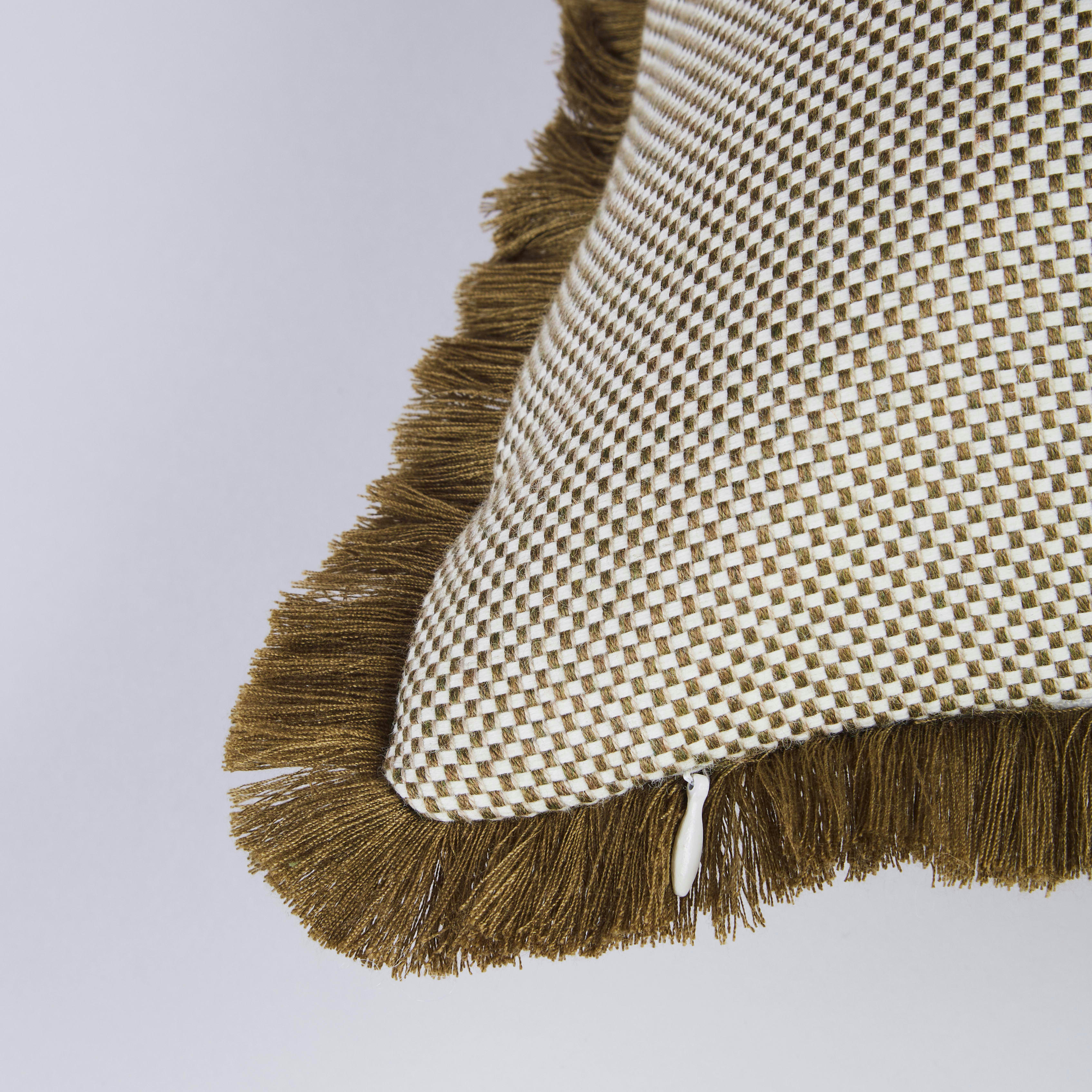 ASTREE - Coussin d'extérieur tissé vert kaki à franges 45x45