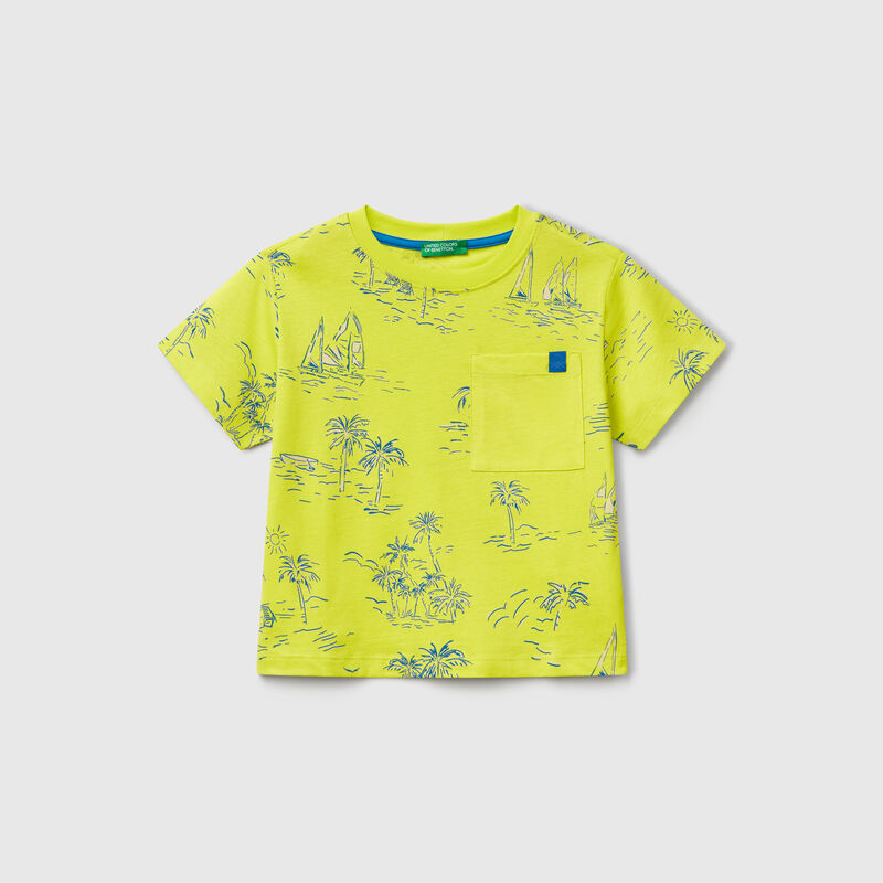 Oversize t-shirt with beach print