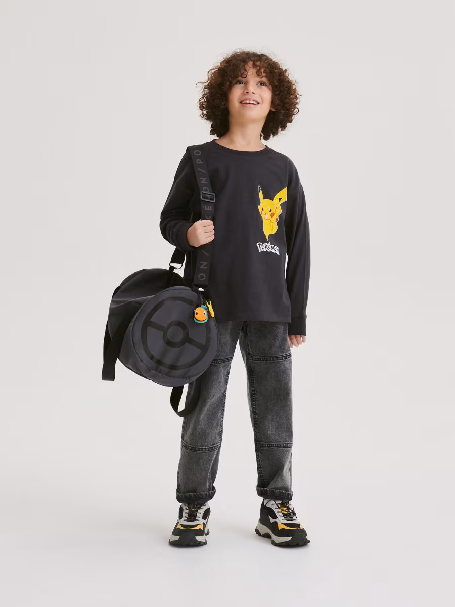Pok&Eacute;Mon Oversized Long Sleeve T-Shirt