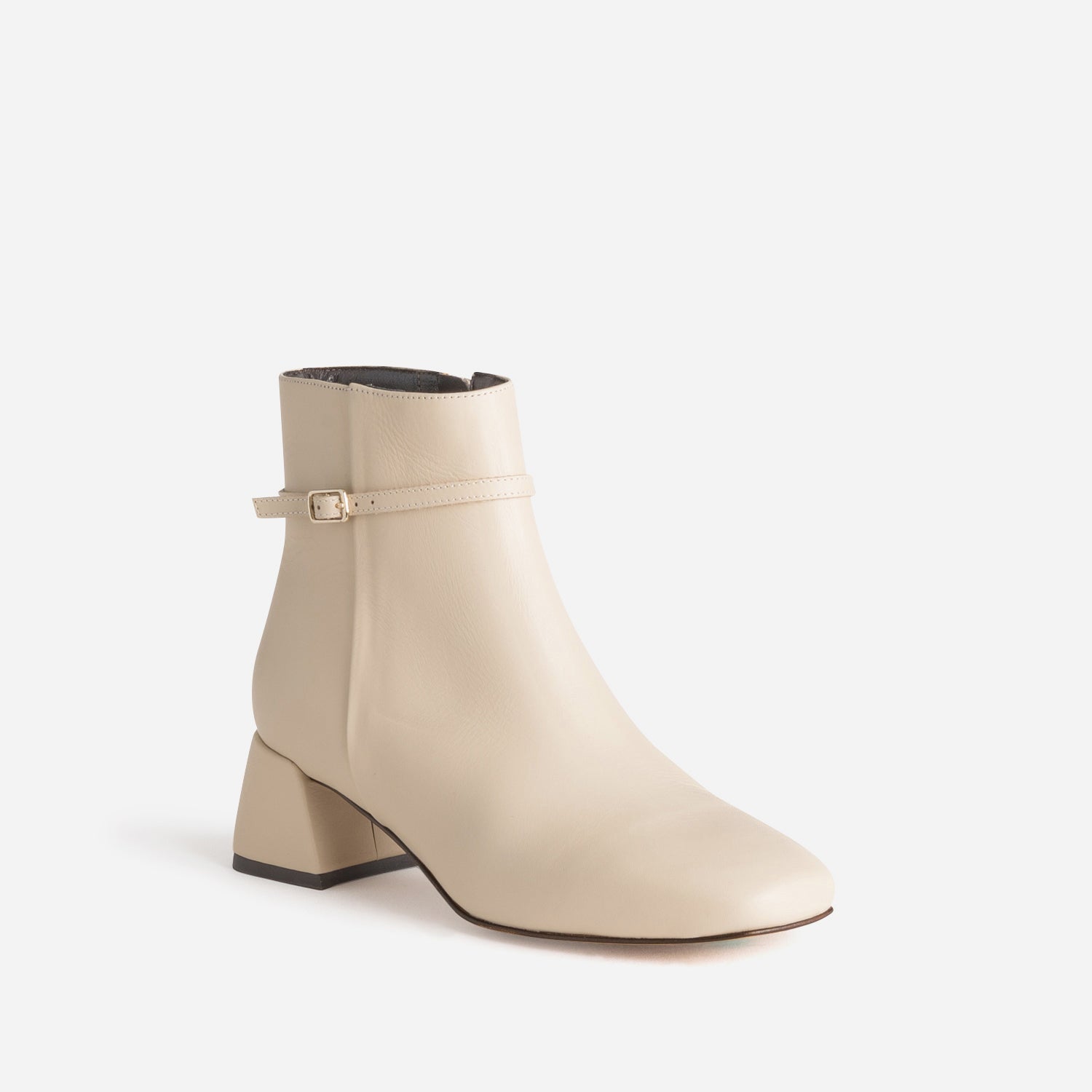 Boots écru cuir fine bride