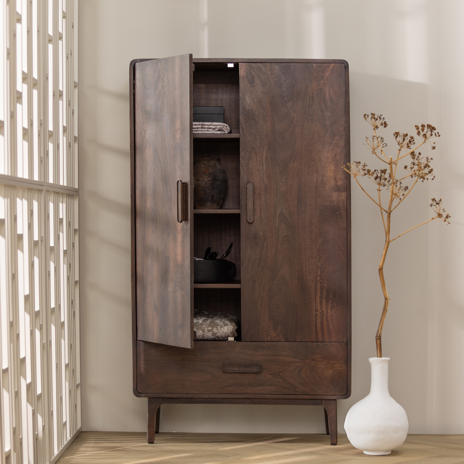 WOOOD Liya Opbergkast - Mangohout - Donkerbruin - 150x85x35