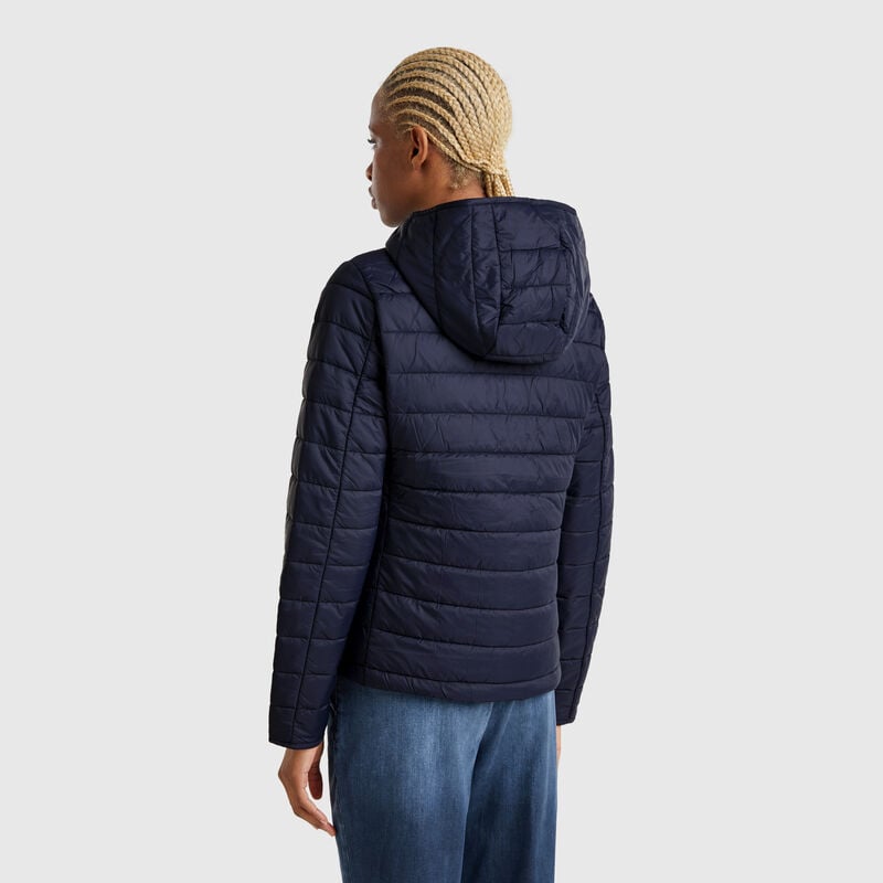 Sleeveless slim fit jacket with padding