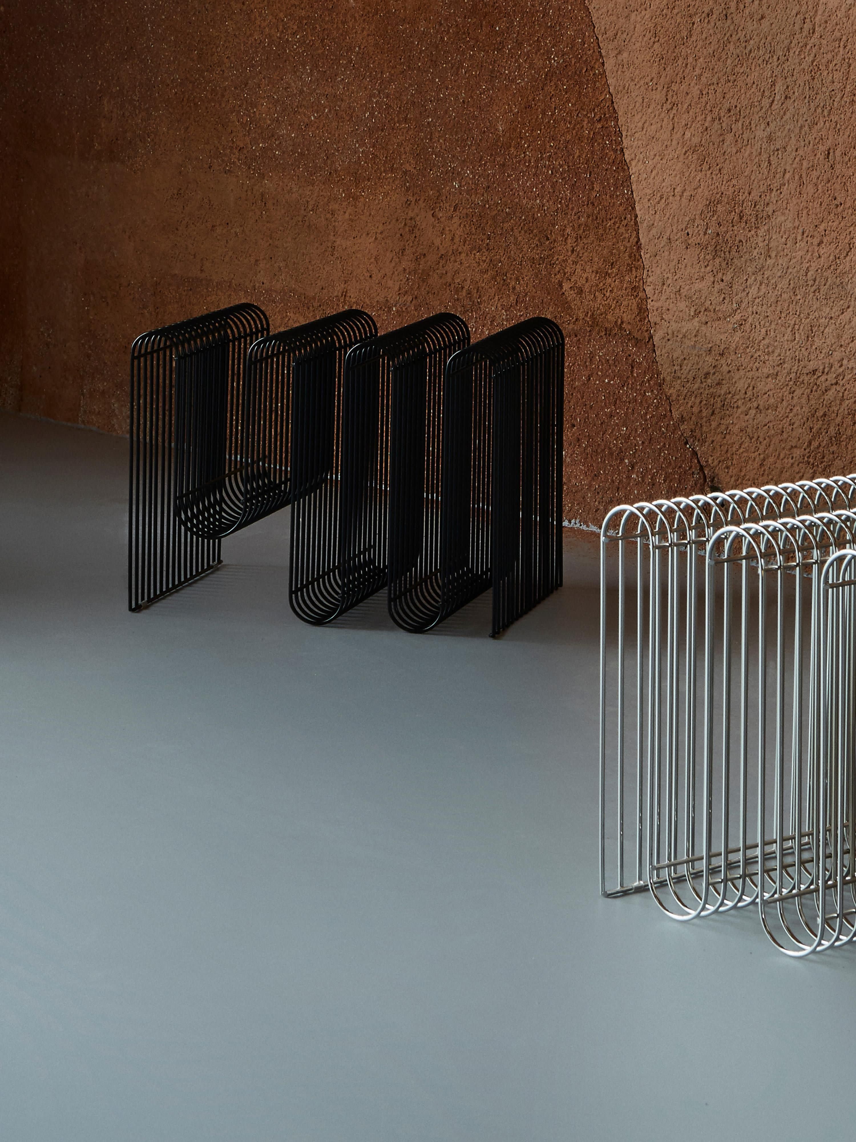 Zeitschriftenhalter Curva aus Metall