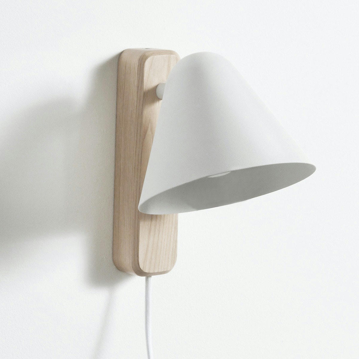 Applique bois et métal acier, Cotapi