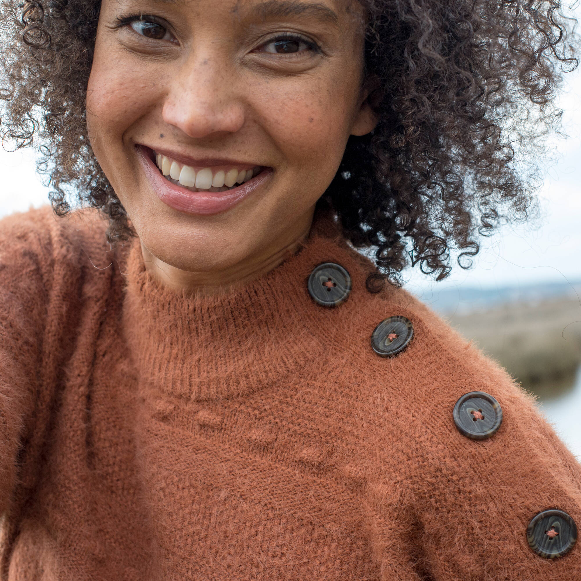 Pull col montant, maille poilue fantaisie