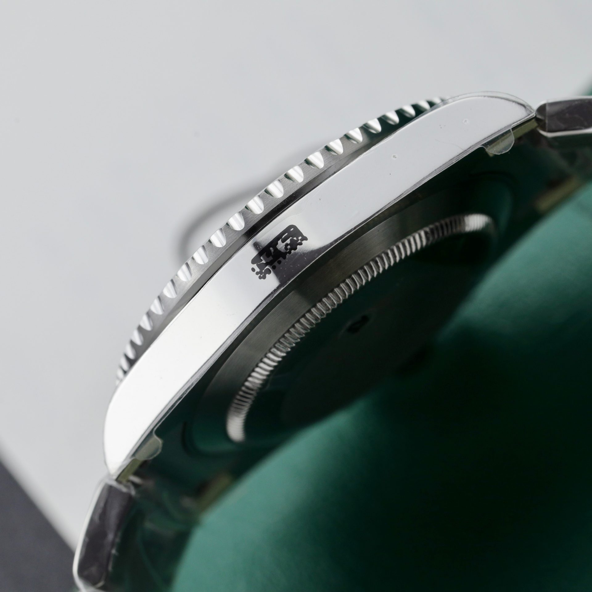 Rolex Submariner 116610LV Hulk 904L Steel Green Dial 40mm Oyster Super Clone