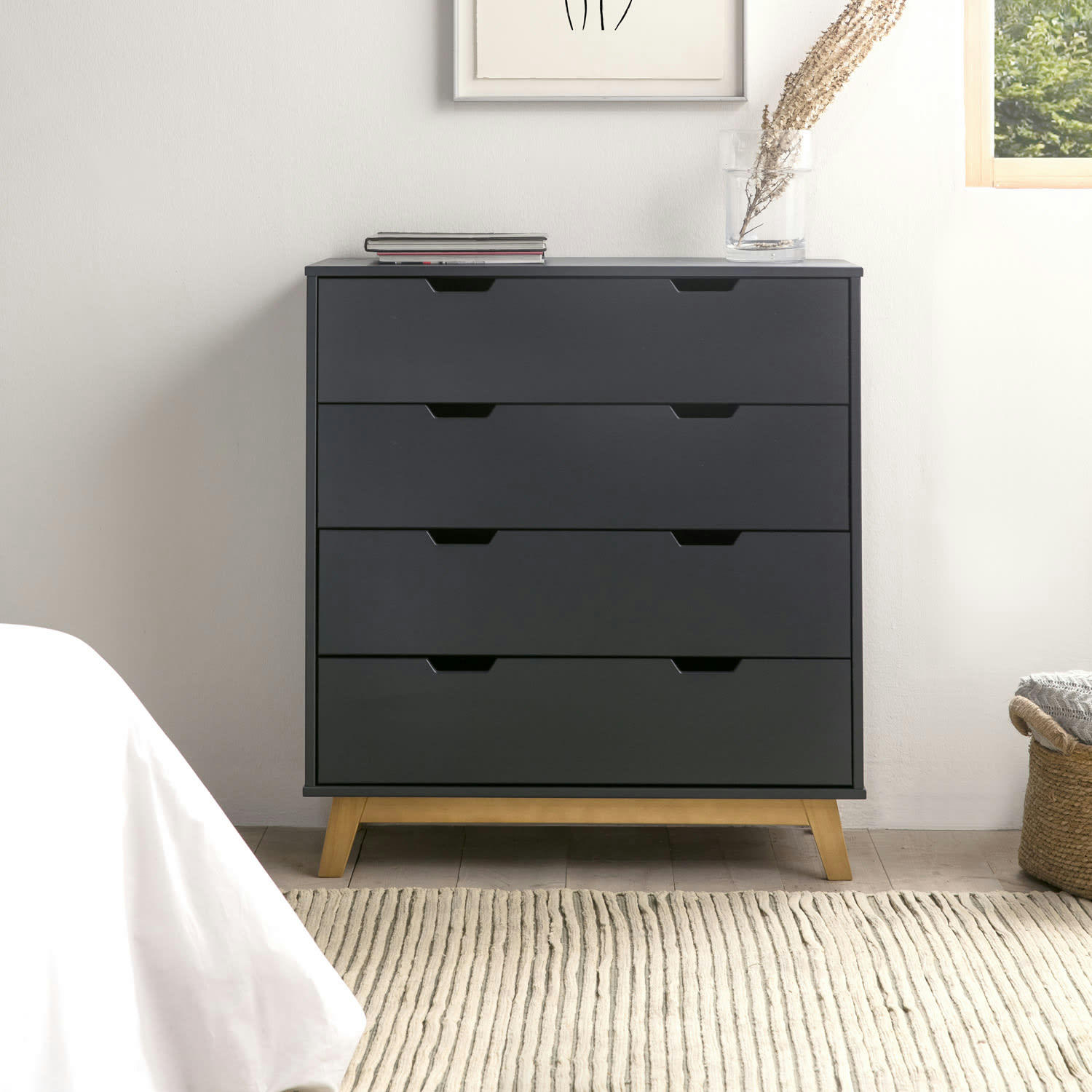 MIRANDA - Commode avec 4 tirois en couleur anthracite, pieds bois naturel