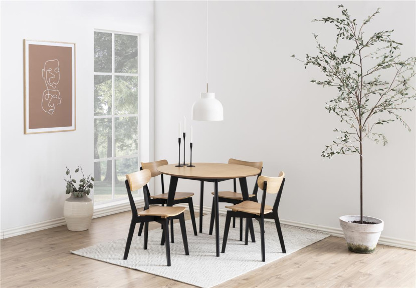 OKRĄGŁY STÓŁ Roxby czarny 140cm NOGI Z DREWNA KAUCZUKOWEGO