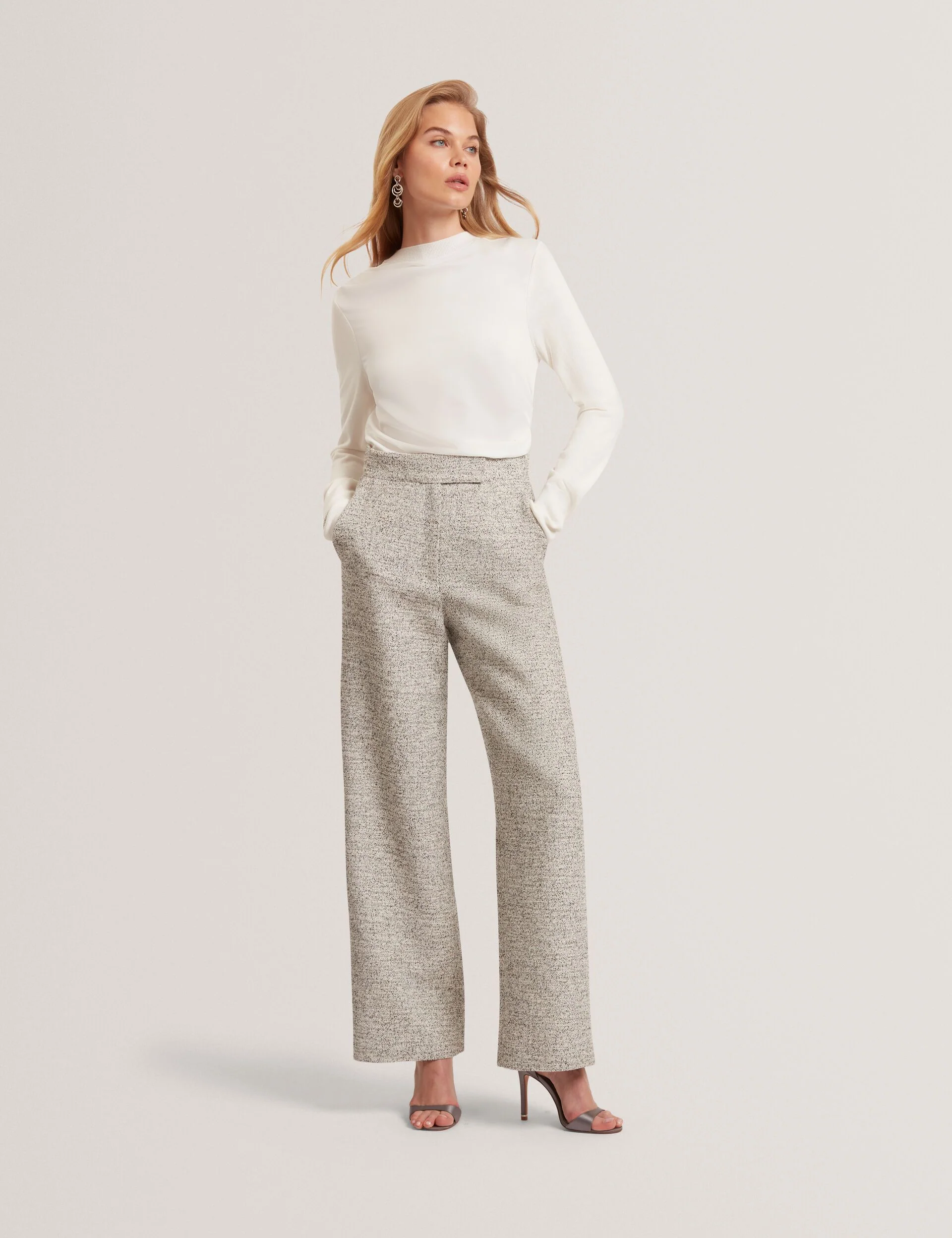 LESLAY | IVORY