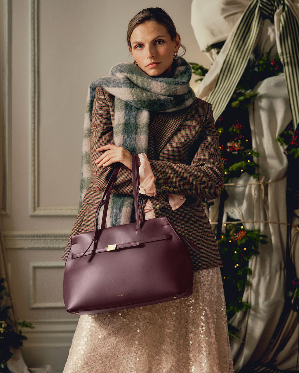 The Christina - Large Ziptop Shoulder