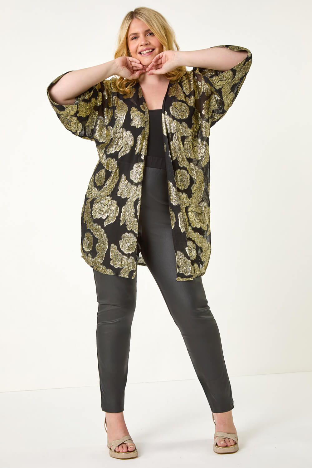 Roman Curve Floral Foil Print Kimono